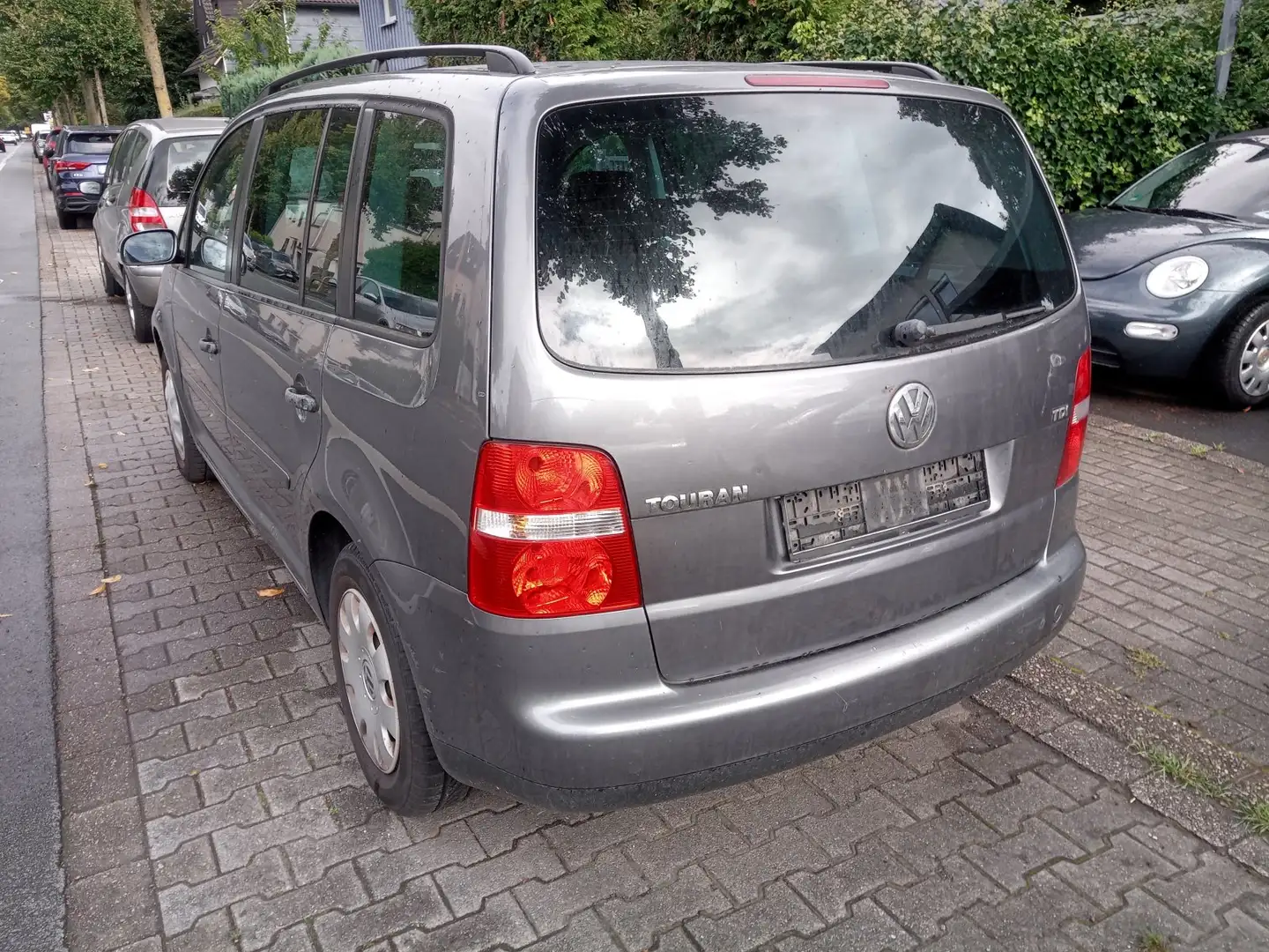 Volkswagen Touran 1.9 TDI DPF 7. Sitzer Grau - 2