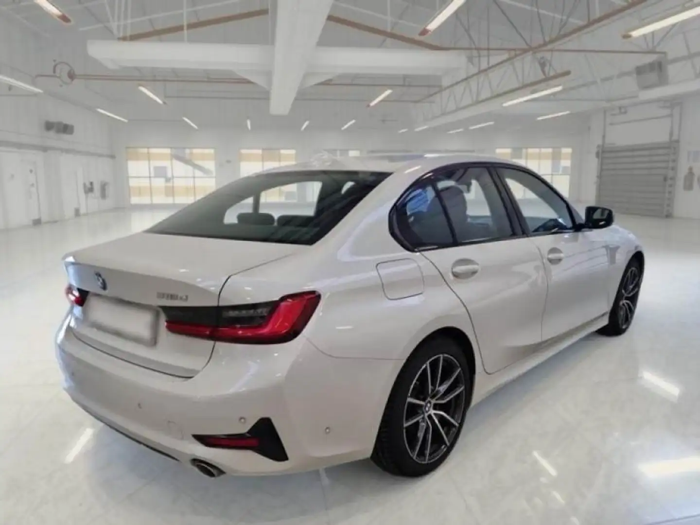 BMW 318 d 48V Sport Fehér - 2