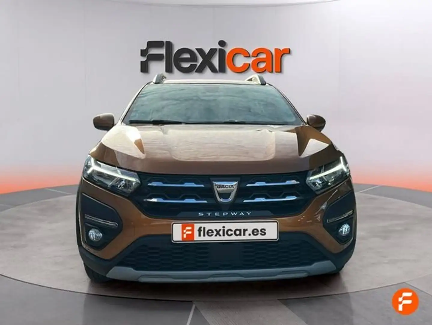 Dacia Sandero Stepway TCe Comfort 67kW Naranja - 2