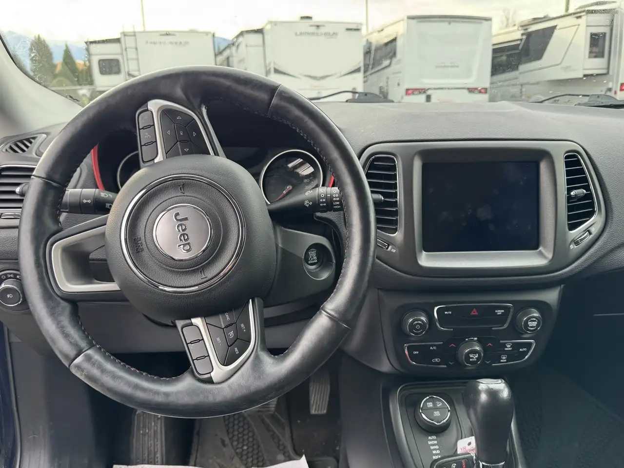 Jeep Compass снимка Jeep Compass