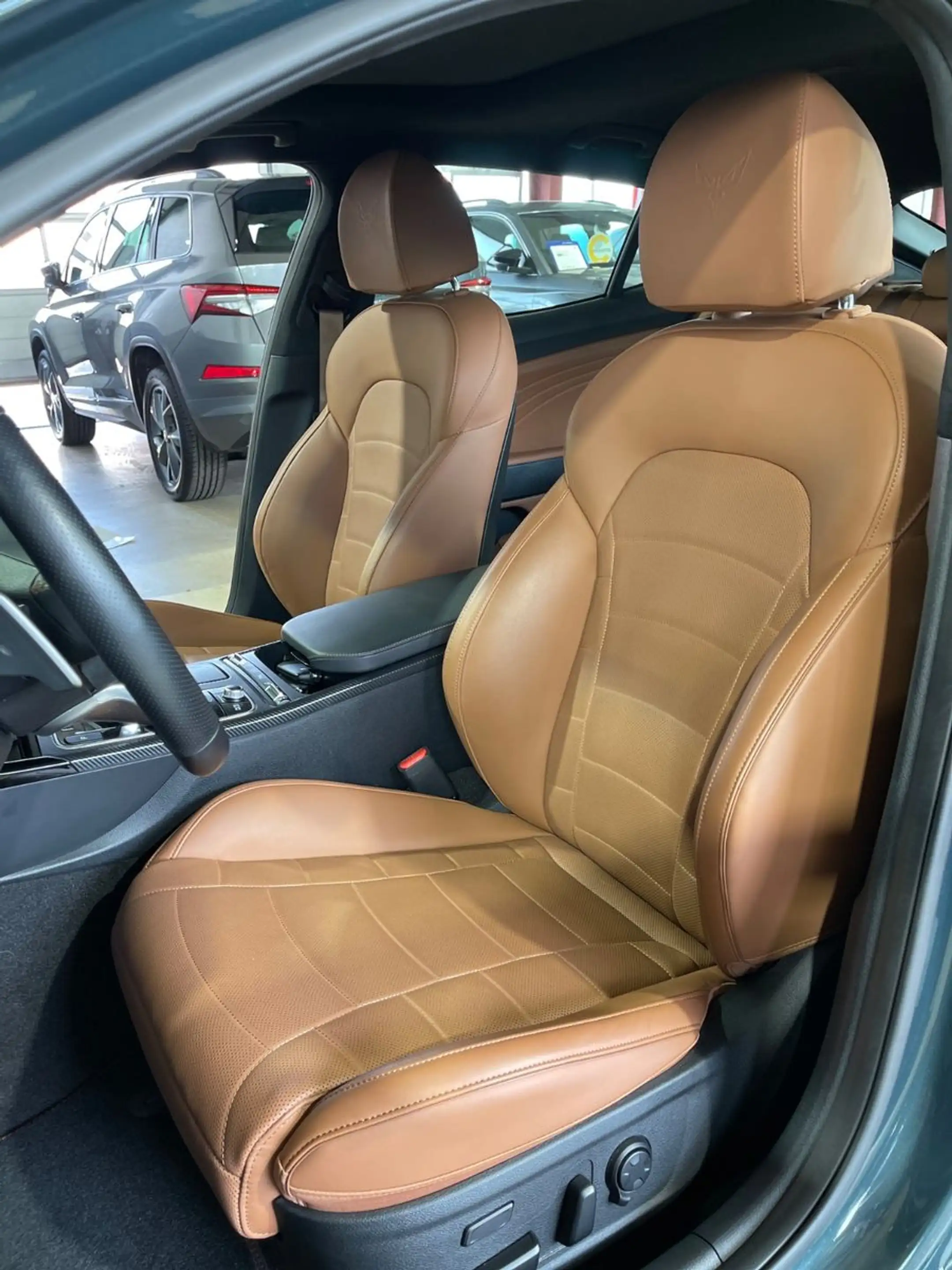 Kia Stinger 3.3 T-GDI AWD+TRIBUTE+PANO+360°+BOSE+GARANTIE — photo 24