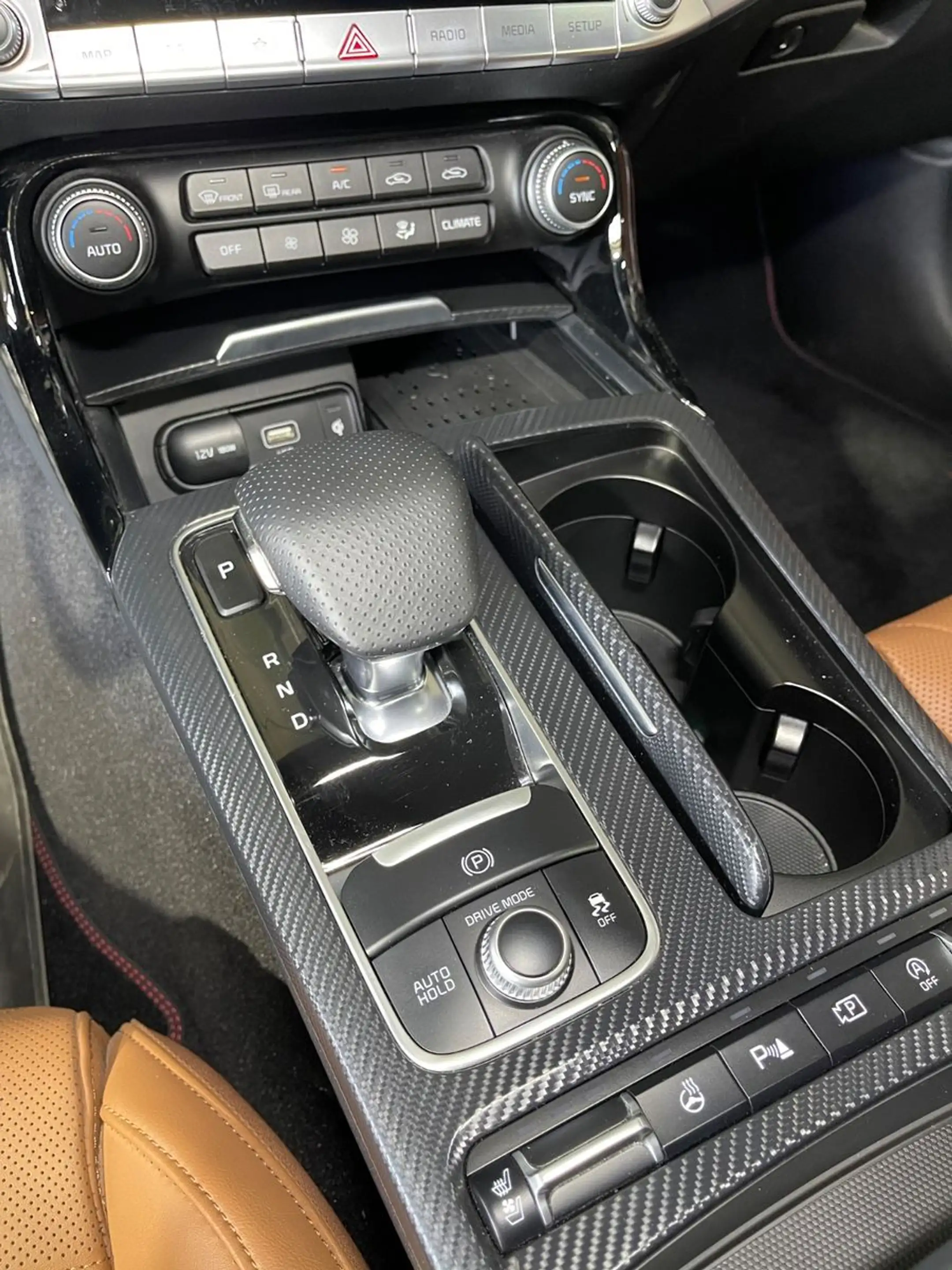 Kia Stinger 3.3 T-GDI AWD+TRIBUTE+PANO+360°+BOSE+GARANTIE — photo 32