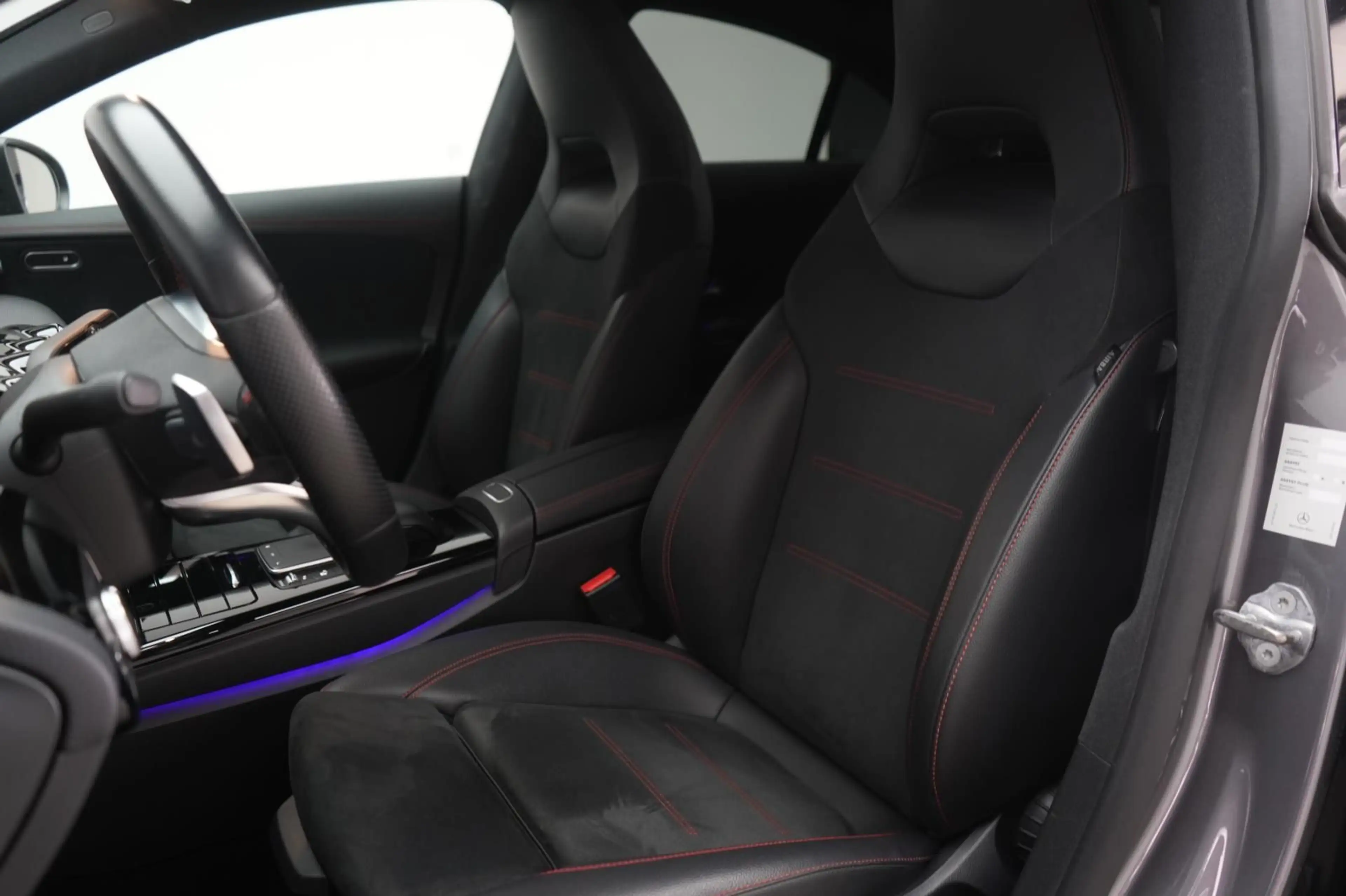 Mercedes-Benz CLA 220 d 8G-DCT AMG Line — photo 11