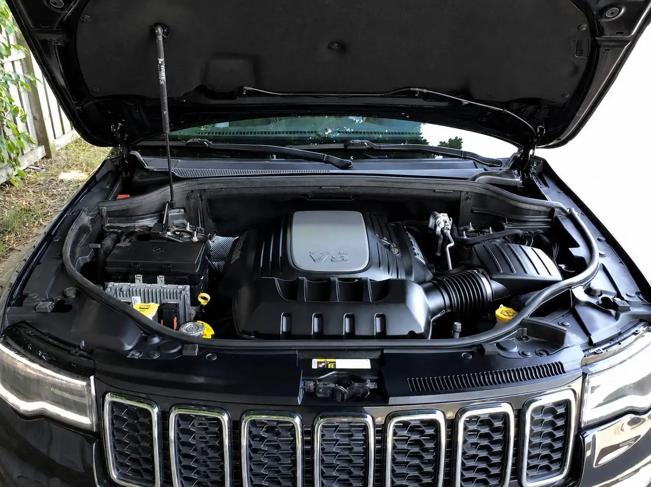 Jeep Grand Cherokee photo Jeep Grand Cherokee