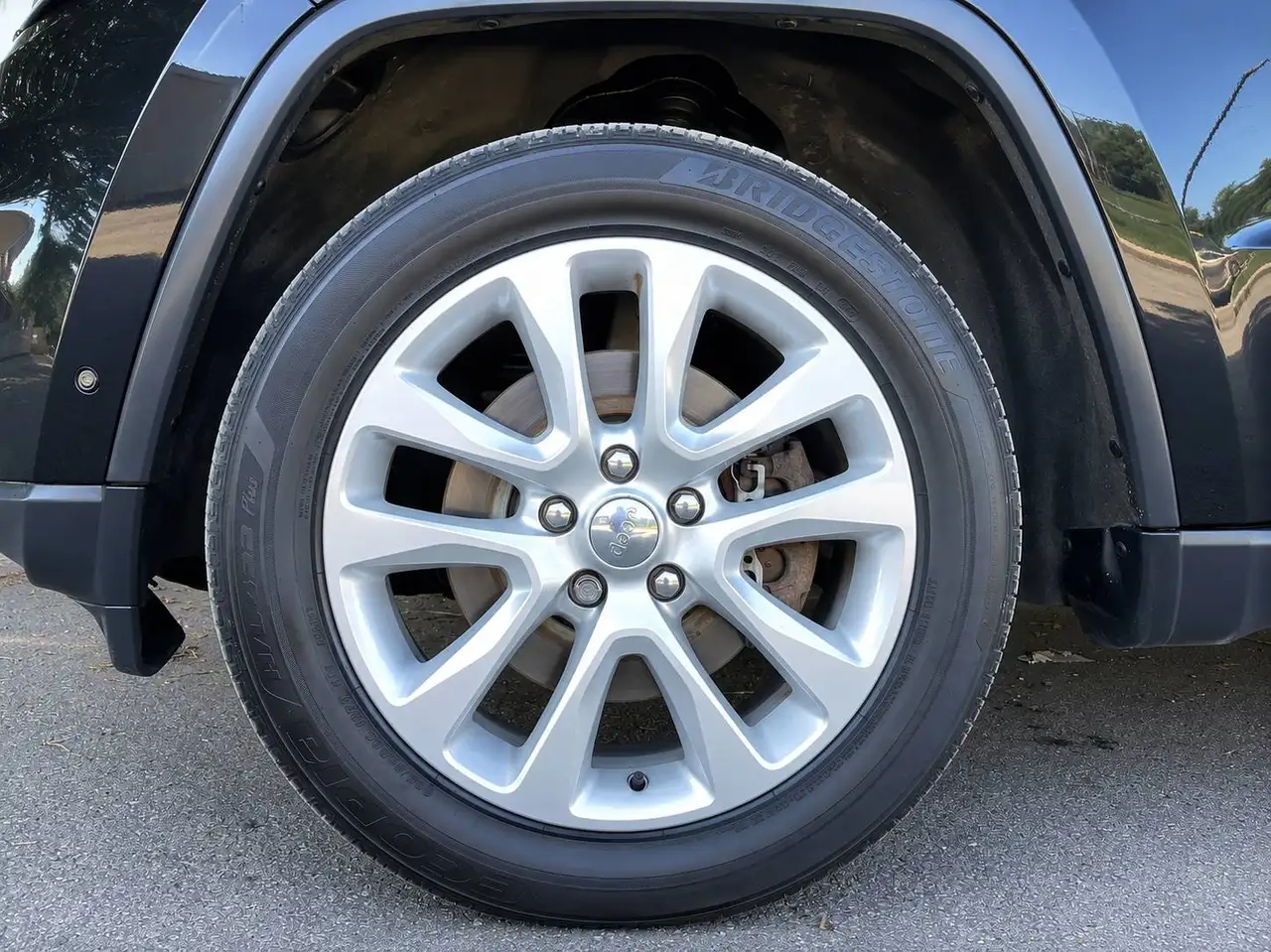 Jeep Grand Cherokee photo Jeep Grand Cherokee