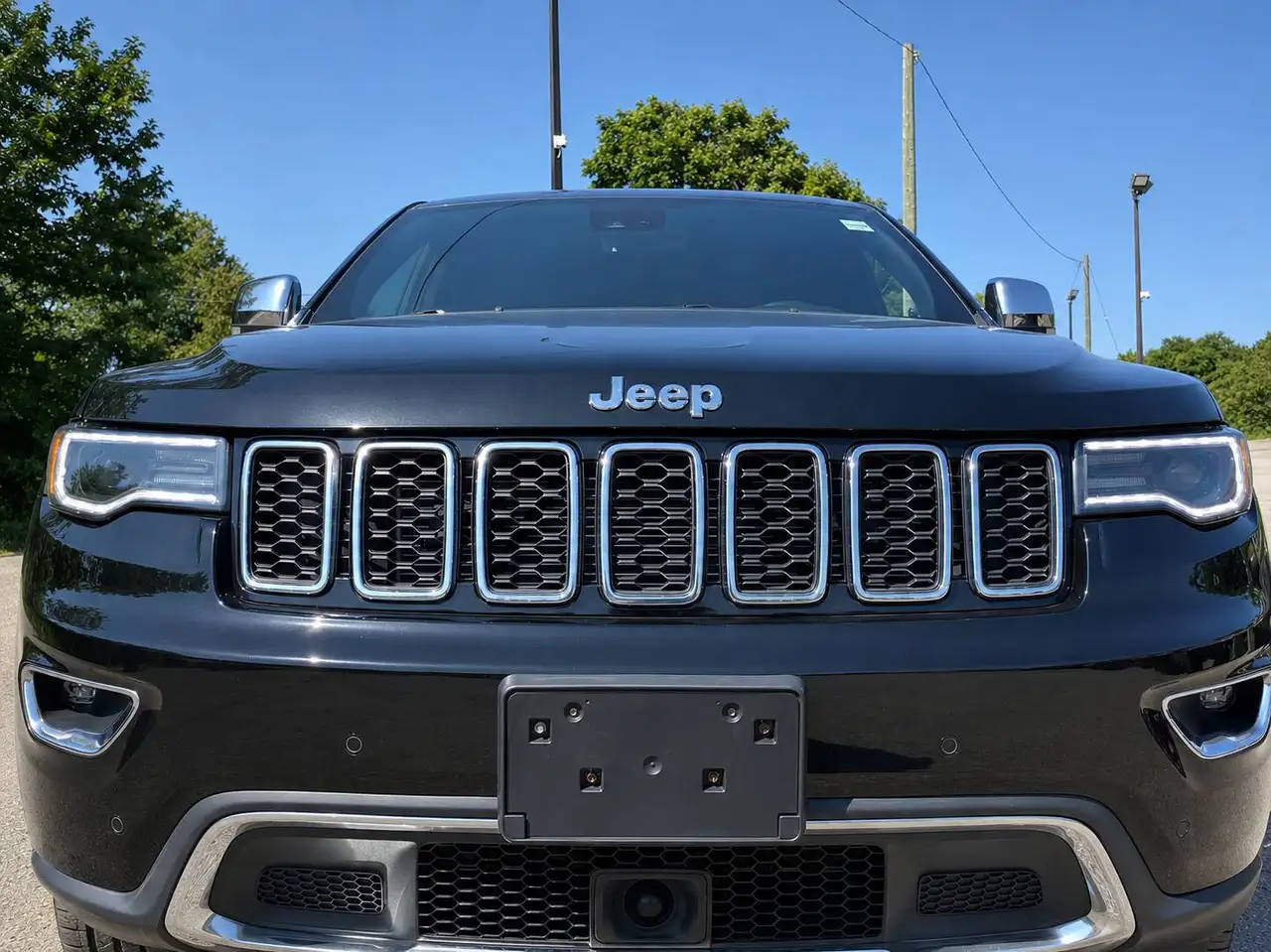 Jeep Grand Cherokee photo Jeep Grand Cherokee