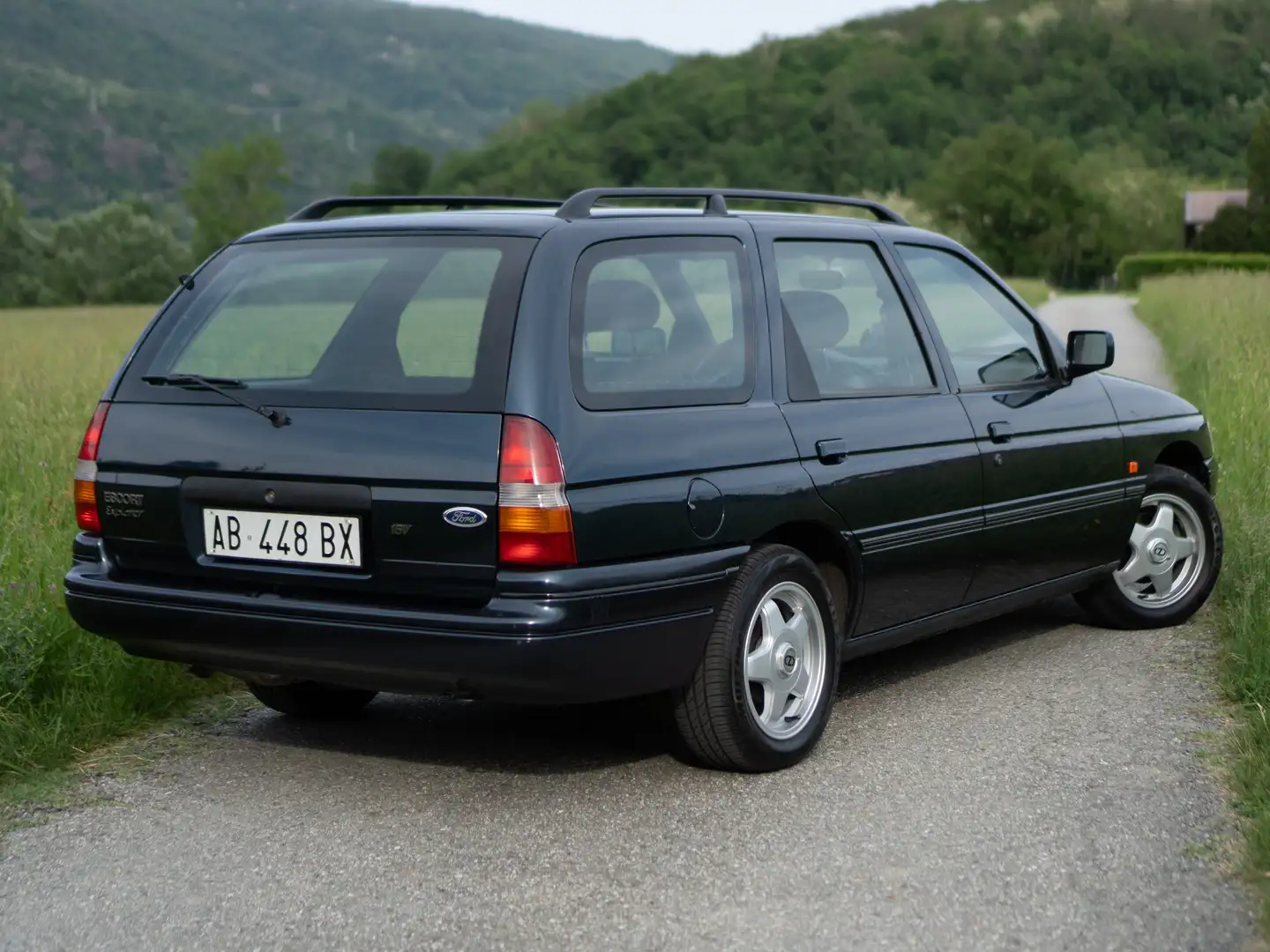 Ford Escort Escort SW 1.6i 16v Explorer Bleu - 2
