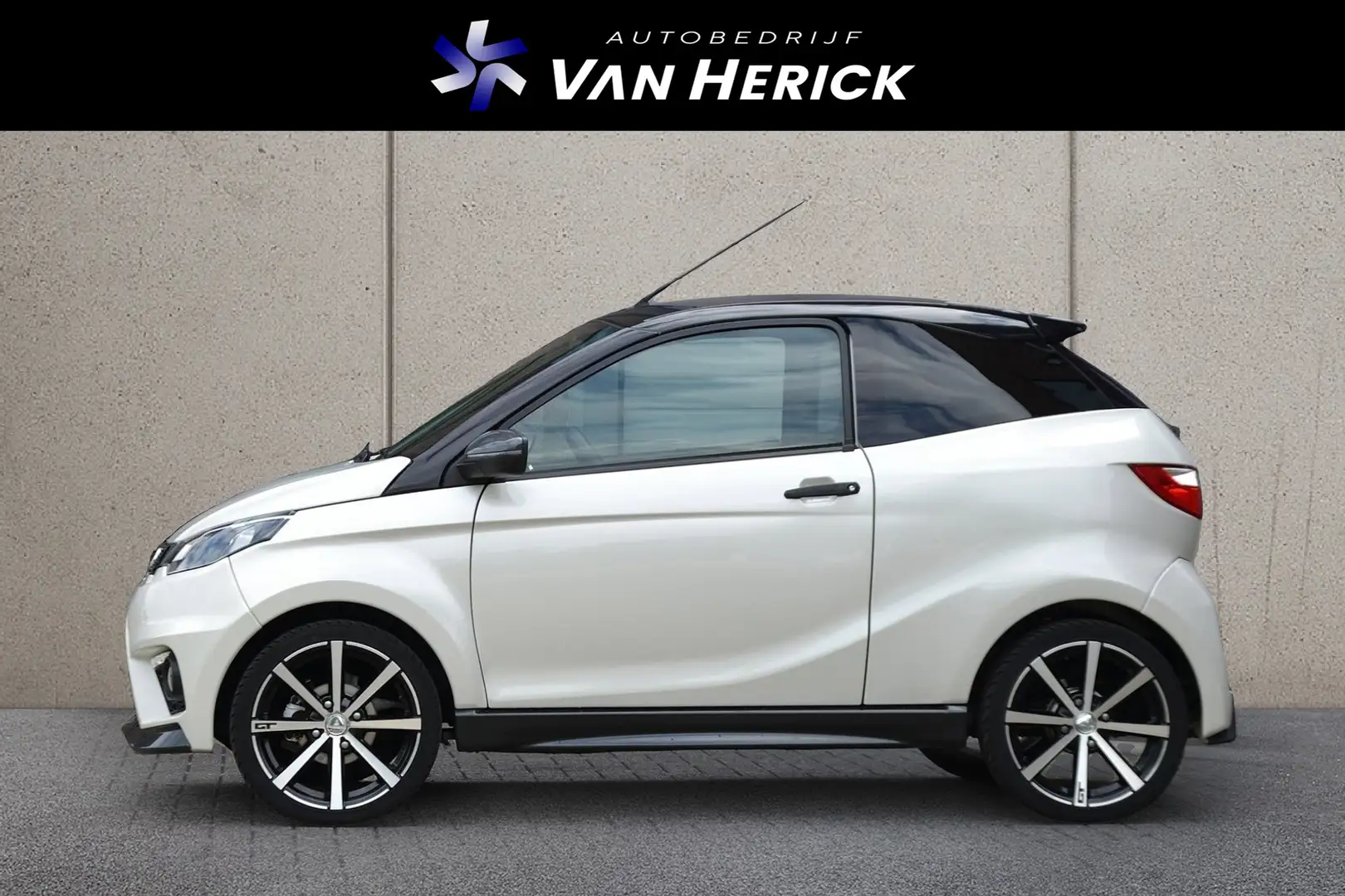 Aixam Coupe Brommobiel E-Coupé Premium | Camera | Sensoren | G Wit - 2