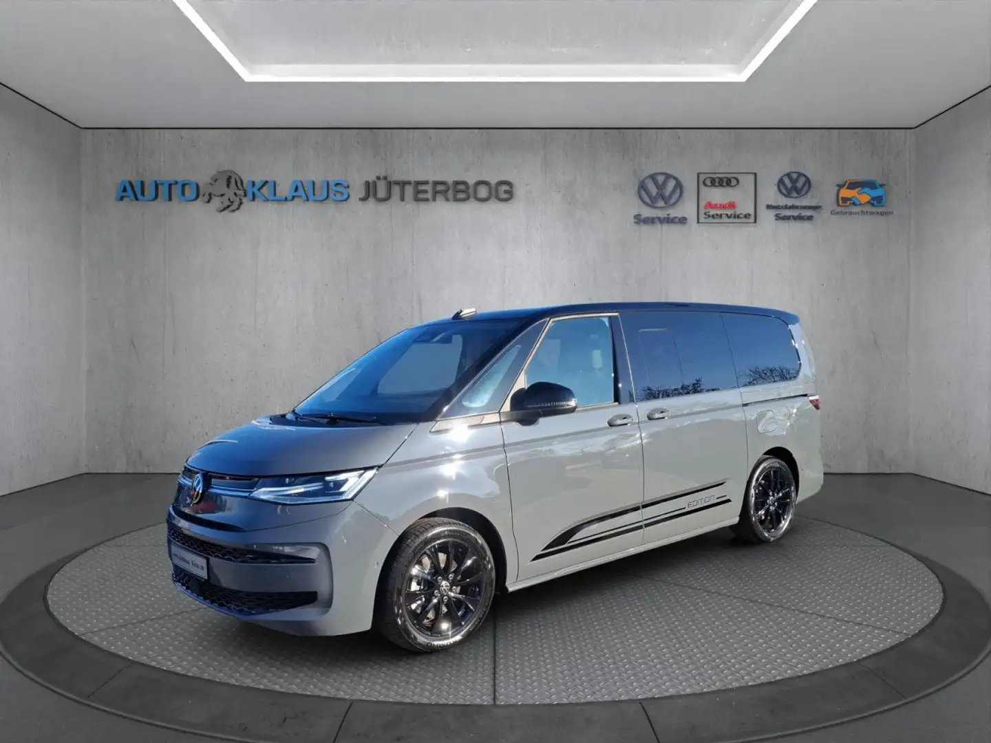 Volkswagen T7 Multivan Edition 1.5 TSI eHybrid 4MOTION lang Gris - 2