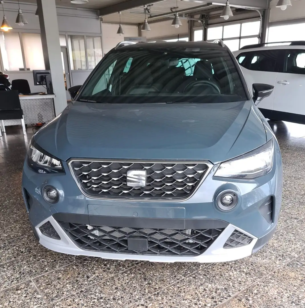 SEAT Arona Xperience*Climatronic*Sitzheizung*AHK-Vorb Blau - 2