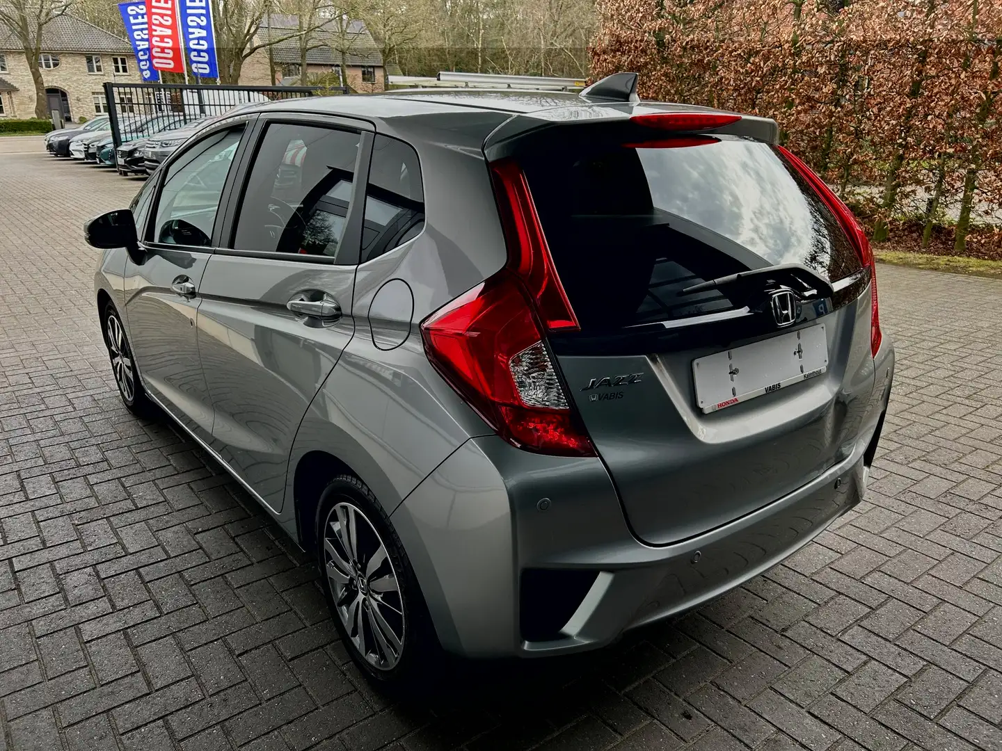 Honda Jazz 1.3i-VTEC Elegance CVT -€2500 SUMMER DEAL Gris - 2