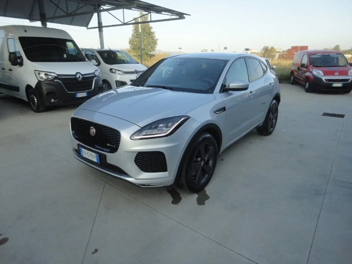 Jaguar E-Pace E-Pace 2.0 249 CV AWD aut. R-Dynamic S Ezüst - 2