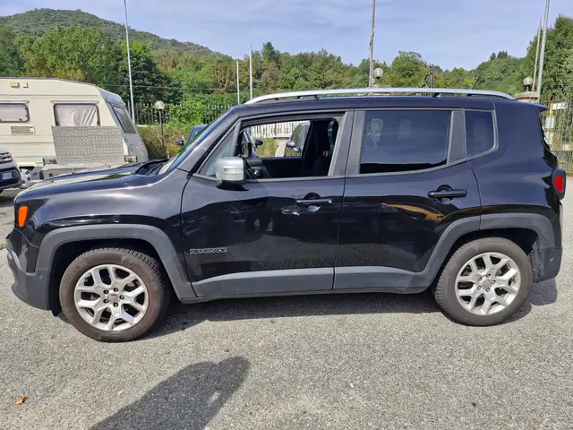 Jeep Renegade view 8