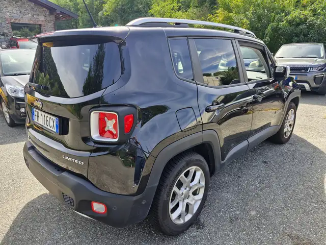 Jeep Renegade view 5