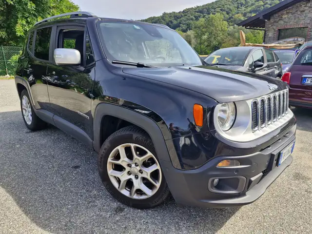 Jeep Renegade view 3