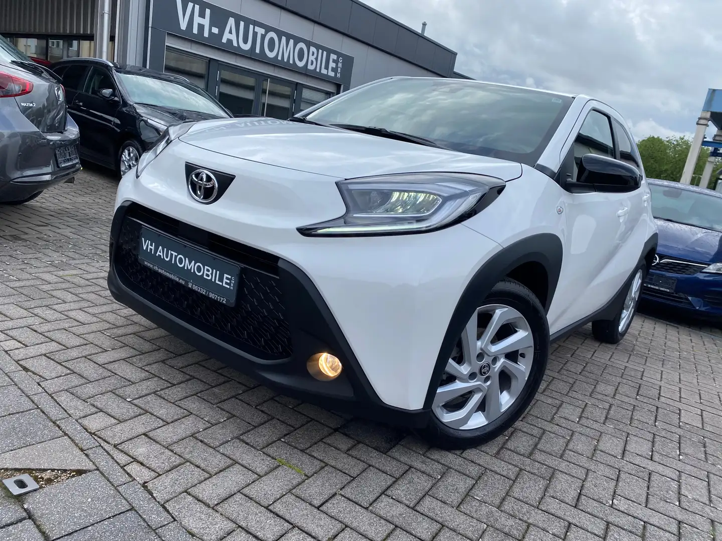 Toyota Aygo 17ALU*APPLE&ANDROID*KLIMAAT*RÜCKFAHRKAMERA*Sihz Білий - 2