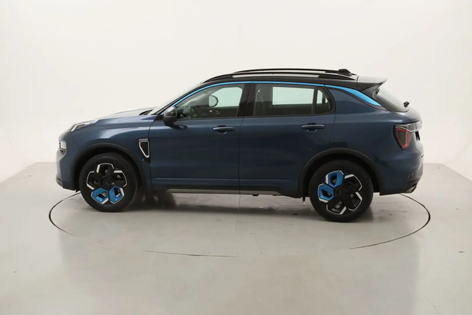 Lynk & Co 01 HEV 1.5 Full Hybrid 197CV Bleu - 2