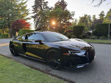 V10 performance quattro