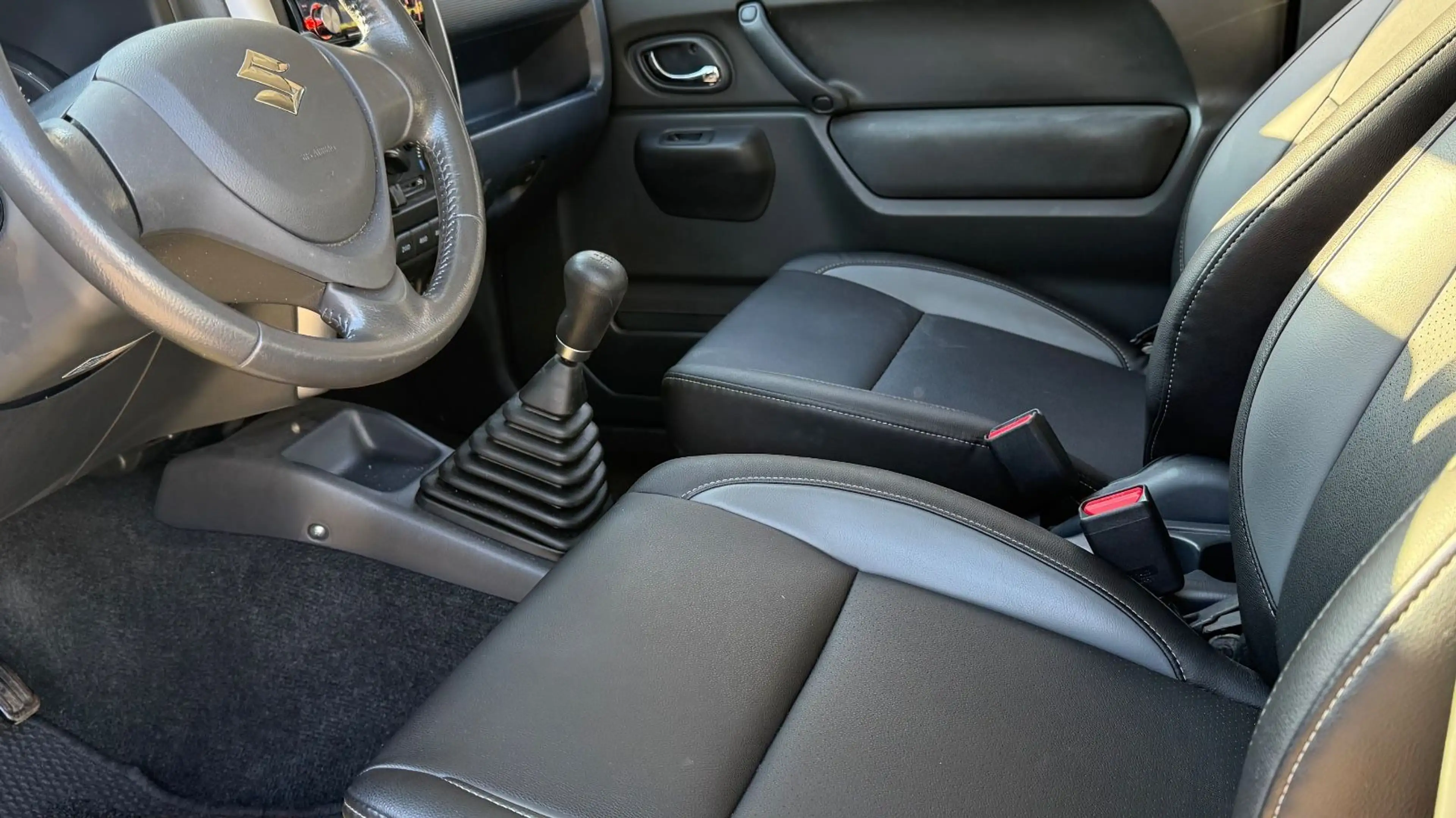 Suzuki Jimny Ranger Style |KLIMA|1.HAND|VOLLLEDER|SHZ| — photo 10