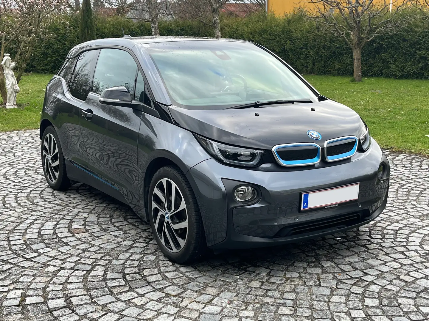 BMW i3 eDrive BEV 94Ah 28kWh Grau - 2