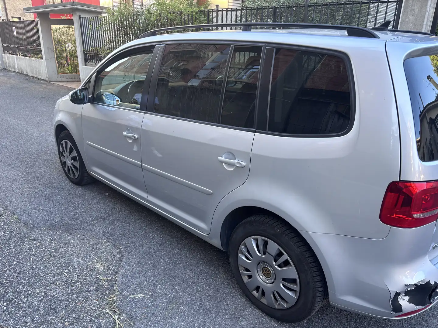 Volkswagen Touran 1.6 TDI DPF Trendline - 2