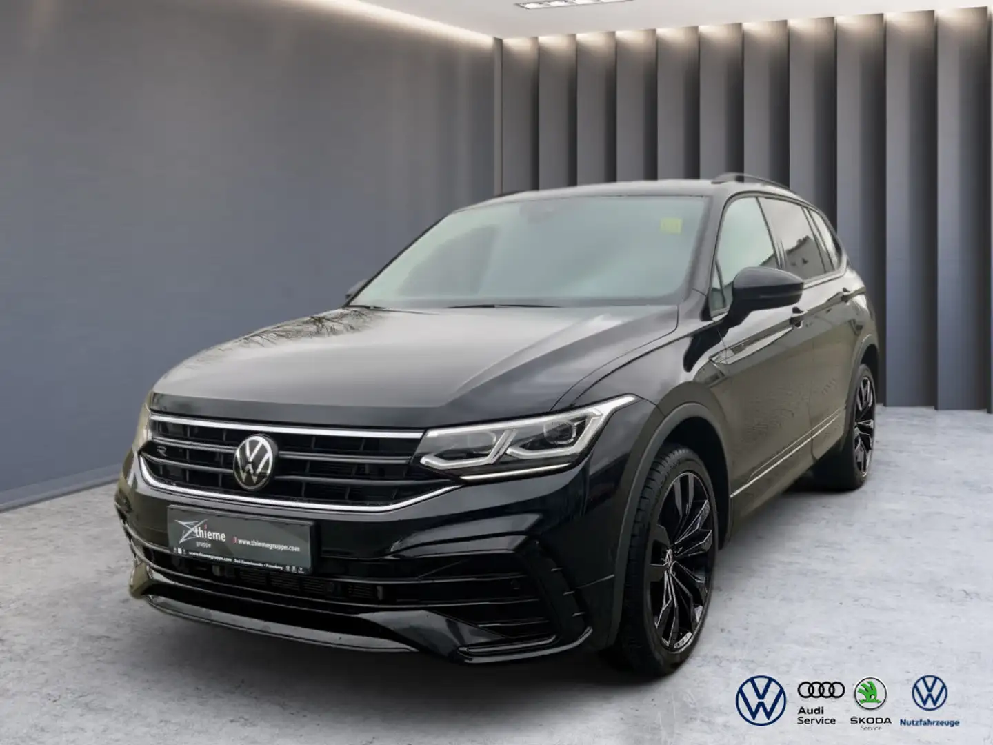 Volkswagen Tiguan Allspace 2.0 TDI R-Line ACC MATRIX-LED Zwart - 1