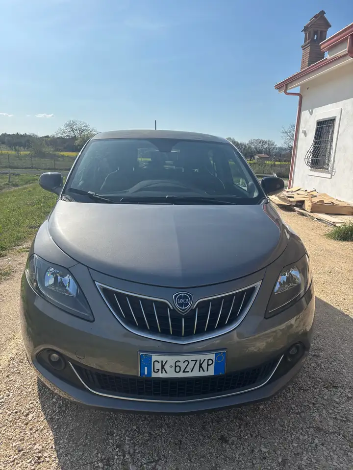 Lancia Ypsilon 2022