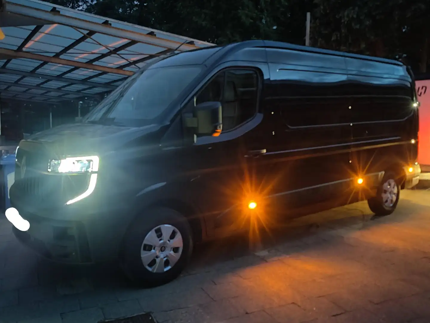 Renault Master 2.0 DCI 150 BLUE EXTRA L3H2 3.5T Negro - 2