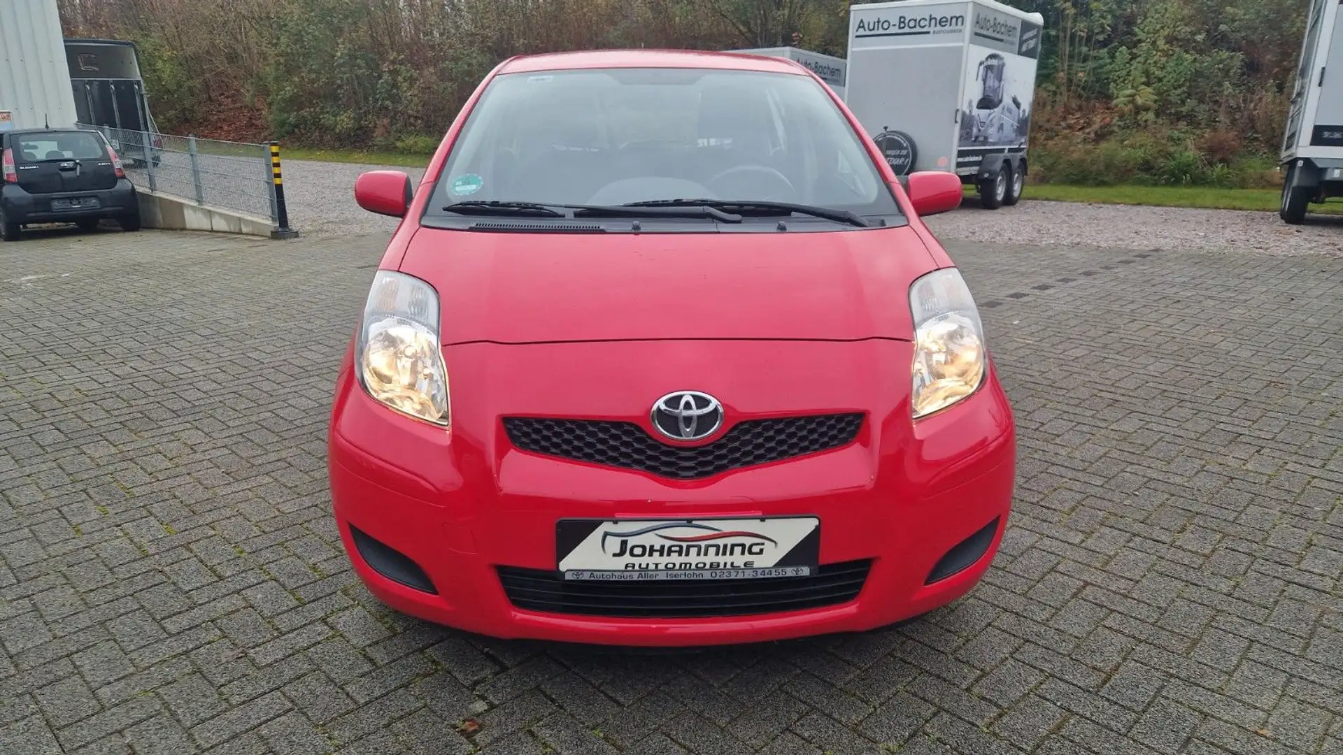 Toyota Yaris Cool Edition Rot - 2