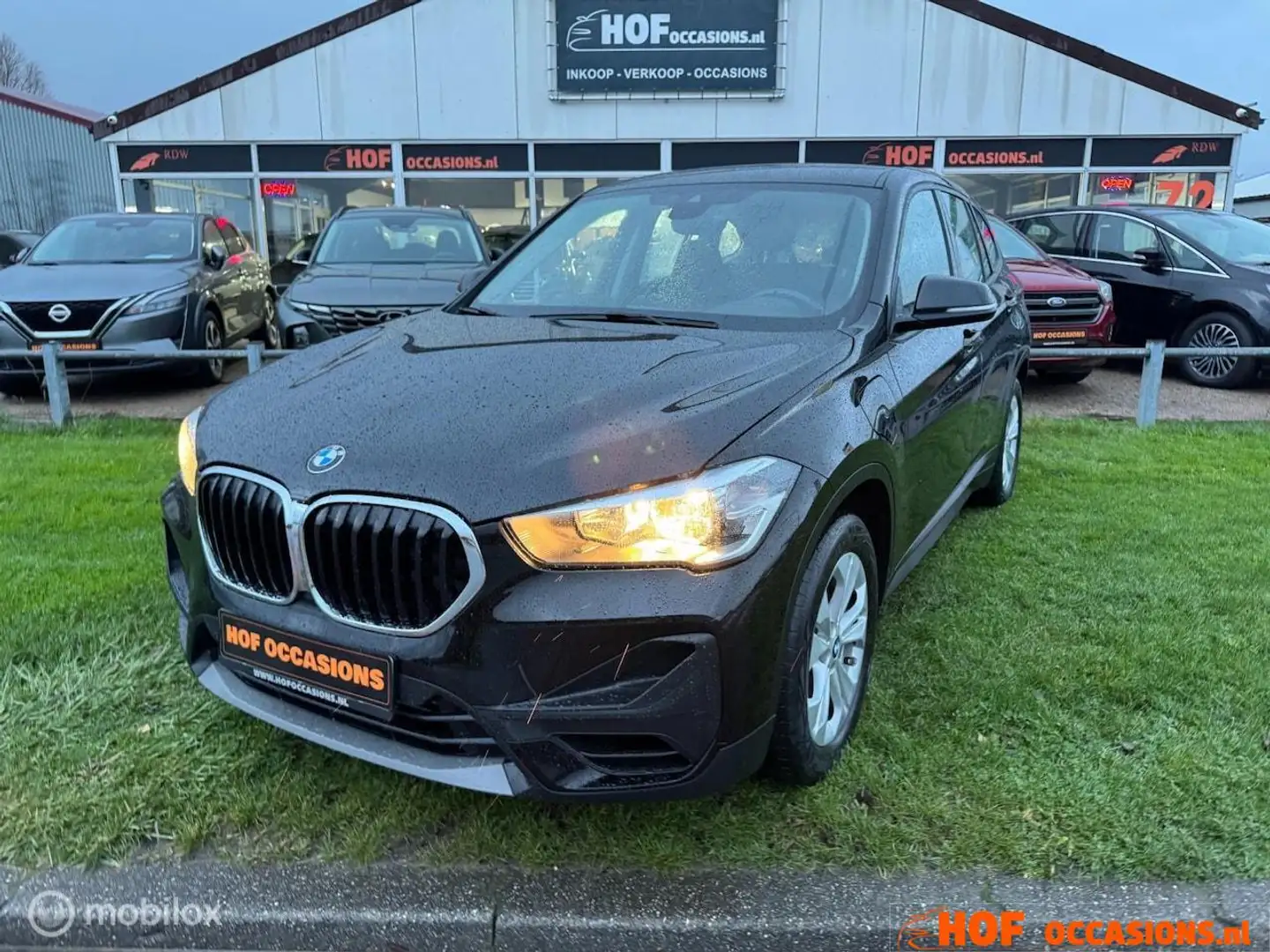 BMW X1 XDrive25e Business Edition Plus NAVI / TREKHAAK Noir - 1