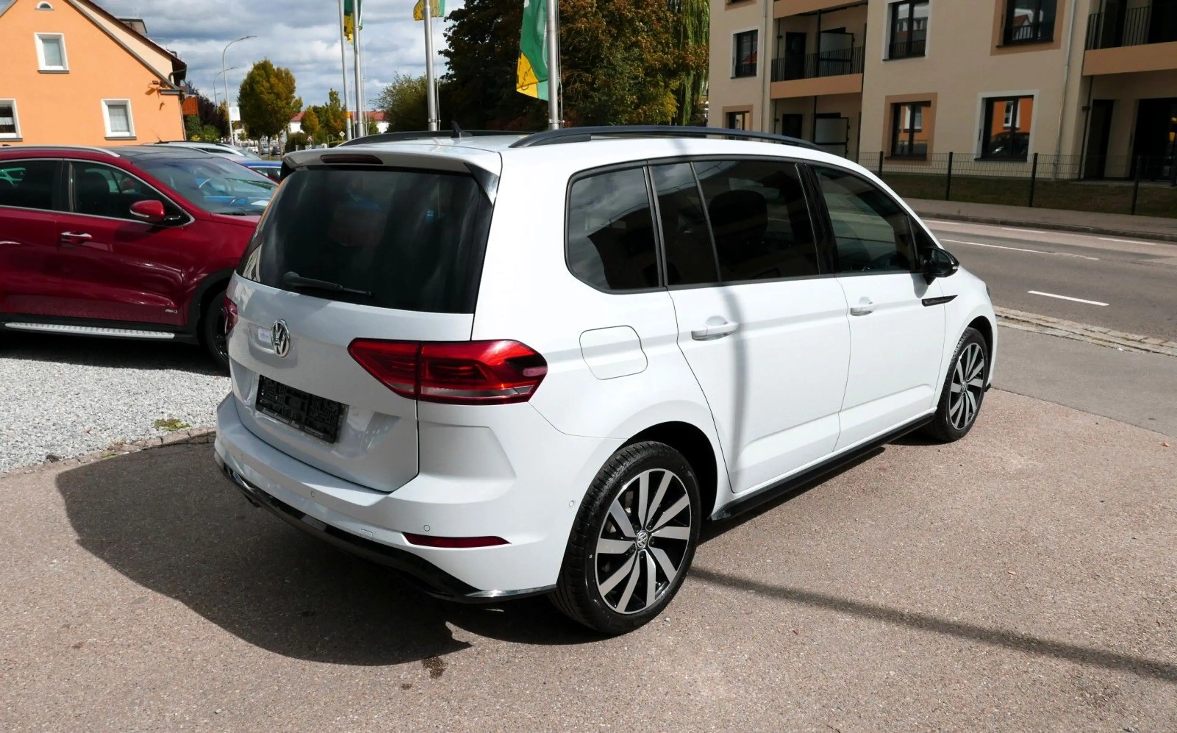 Volkswagen Touran Highline R-LINE 190PS/NAVI/AHK/ACC — photo 7