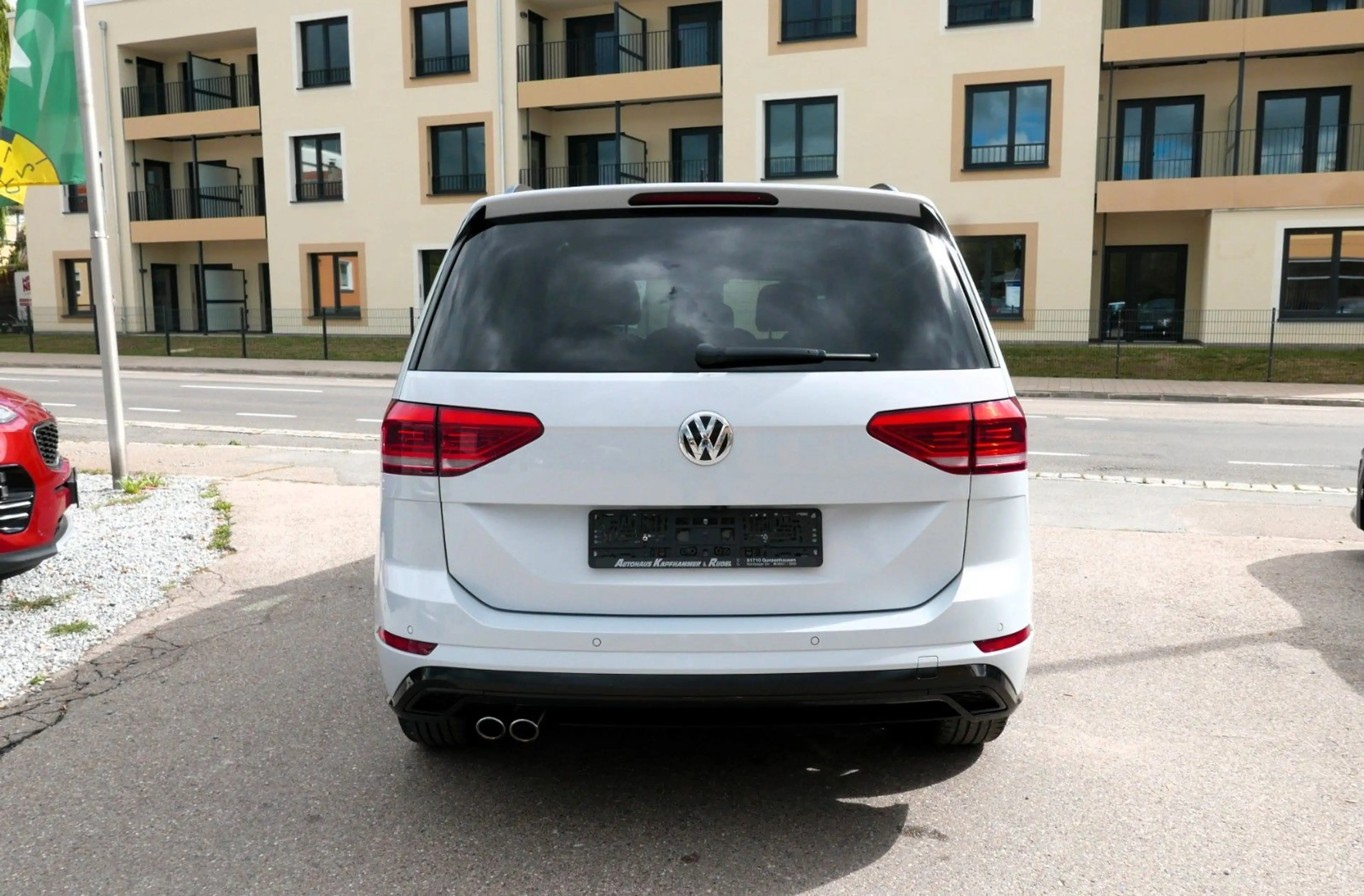 Volkswagen Touran Highline R-LINE 190PS/NAVI/AHK/ACC — photo 9