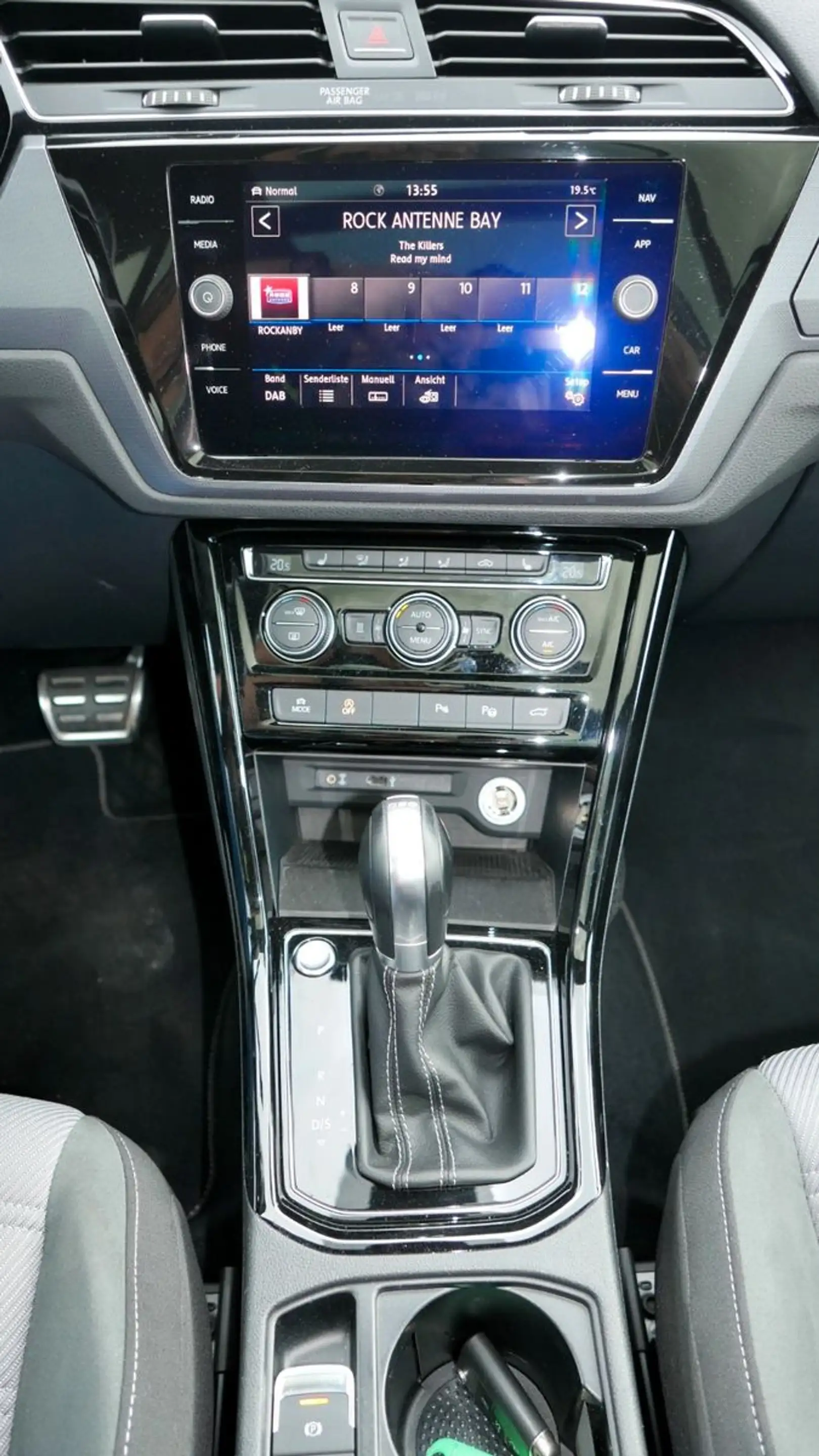 Volkswagen Touran Highline R-LINE 190PS/NAVI/AHK/ACC — photo 27