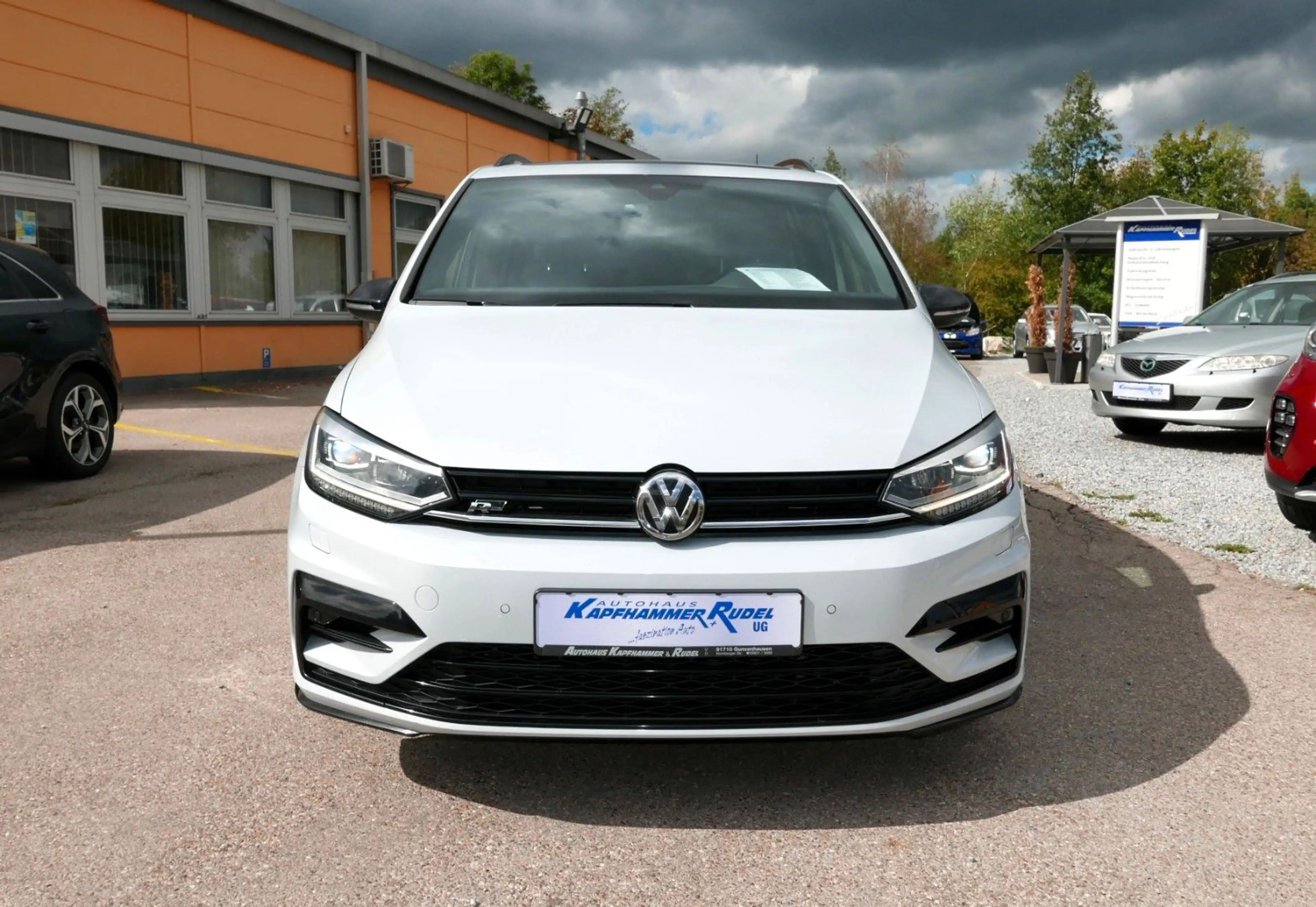 Volkswagen Touran Highline R-LINE 190PS/NAVI/AHK/ACC — photo 4