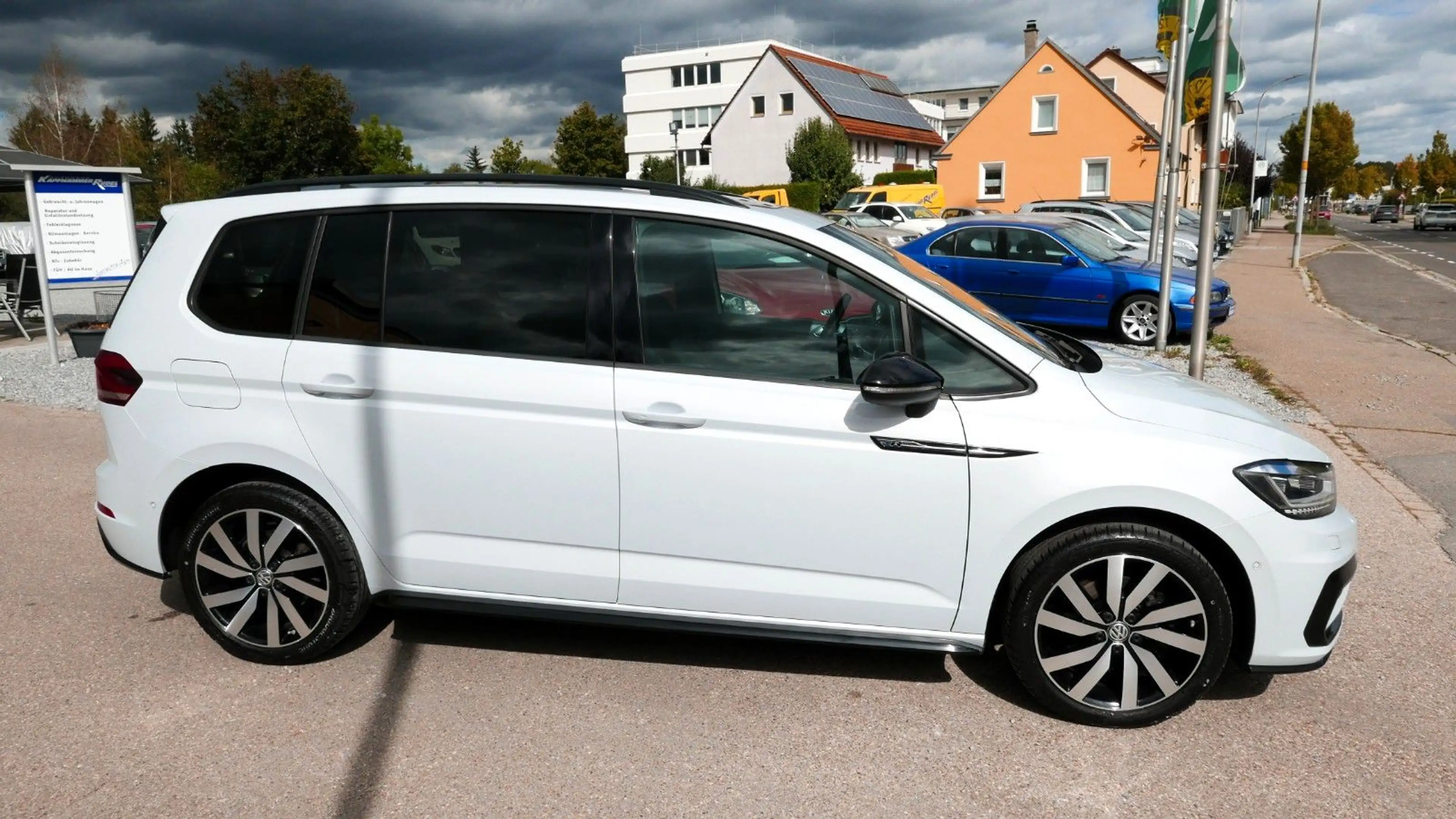 Volkswagen Touran Highline R-LINE 190PS/NAVI/AHK/ACC — photo 6