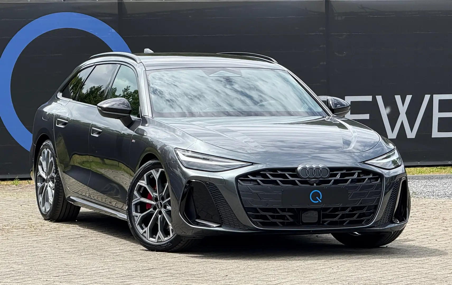 Audi A6 NEW MODEL S-LINE SHADOW PRO PANO 20" SOUND SYSTEM+ Grijs - 1