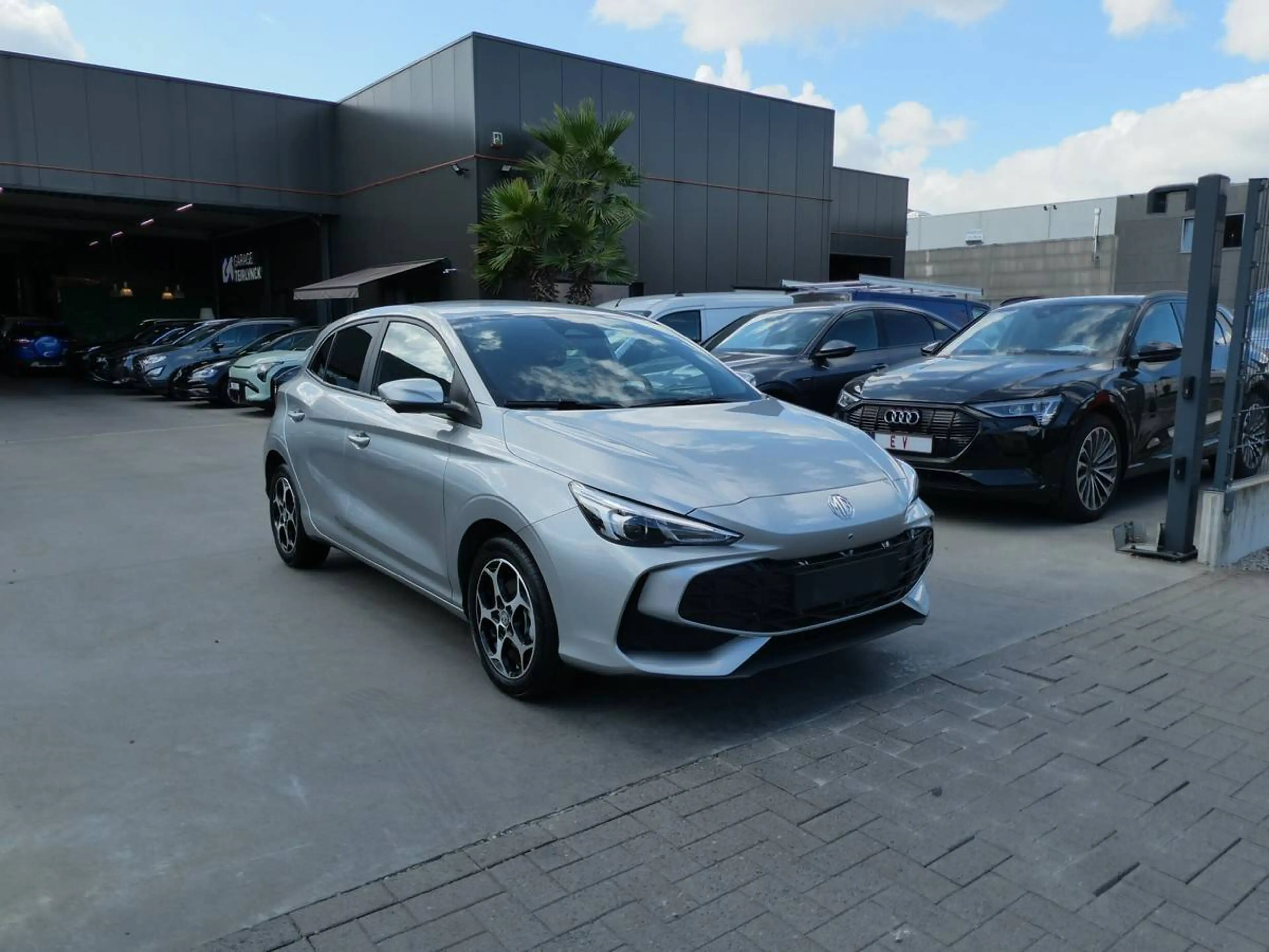 MG MG3 1.5 Hybrid+ 195pk Luxury Luxe 360 Cam BLIS ACC Leder '25 21000km (55092) — photo 6