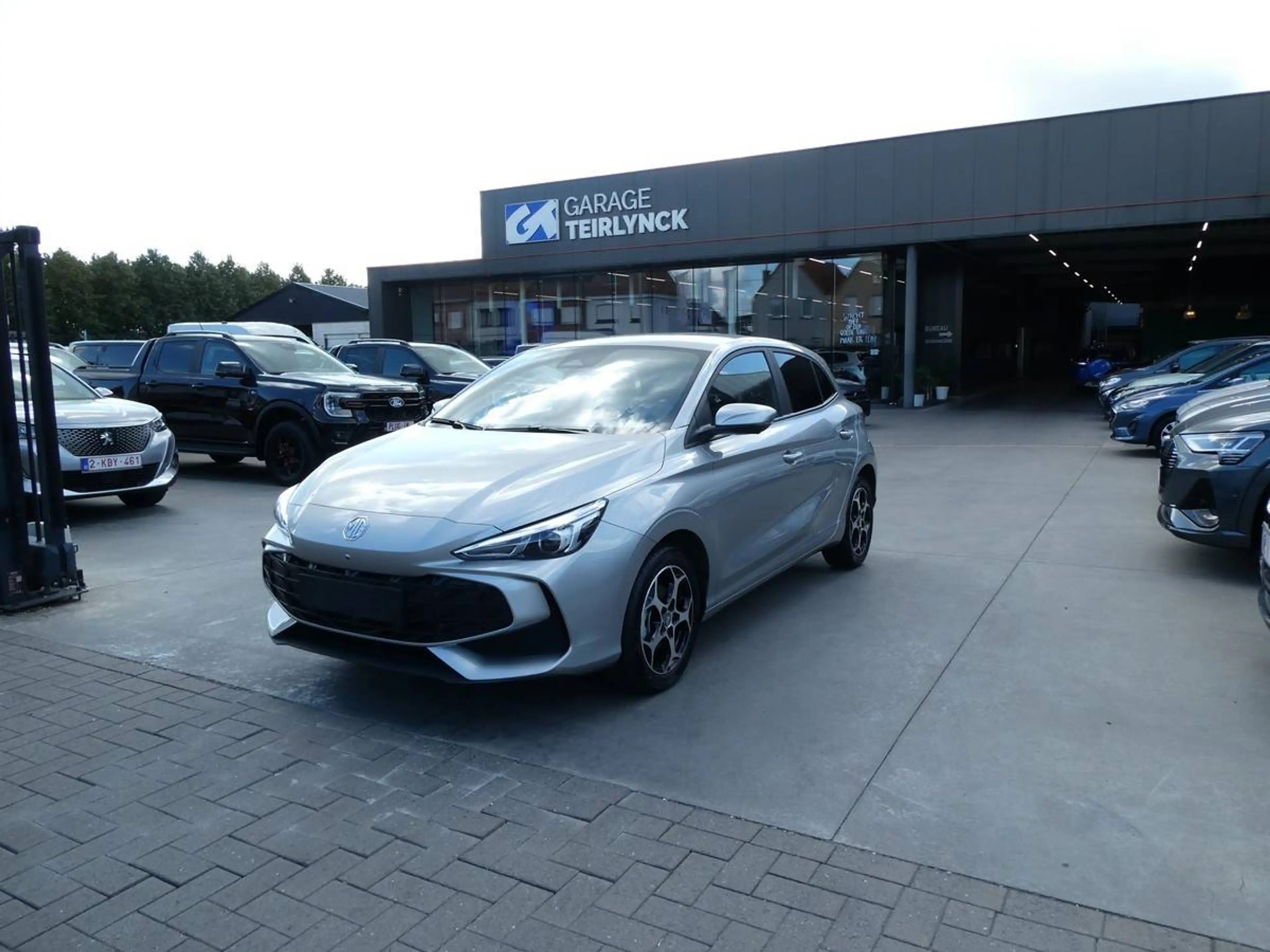 MG MG3 1.5 Hybrid+ 195pk Luxury Luxe 360 Cam BLIS ACC Leder '25 21000km (55092) — photo 2