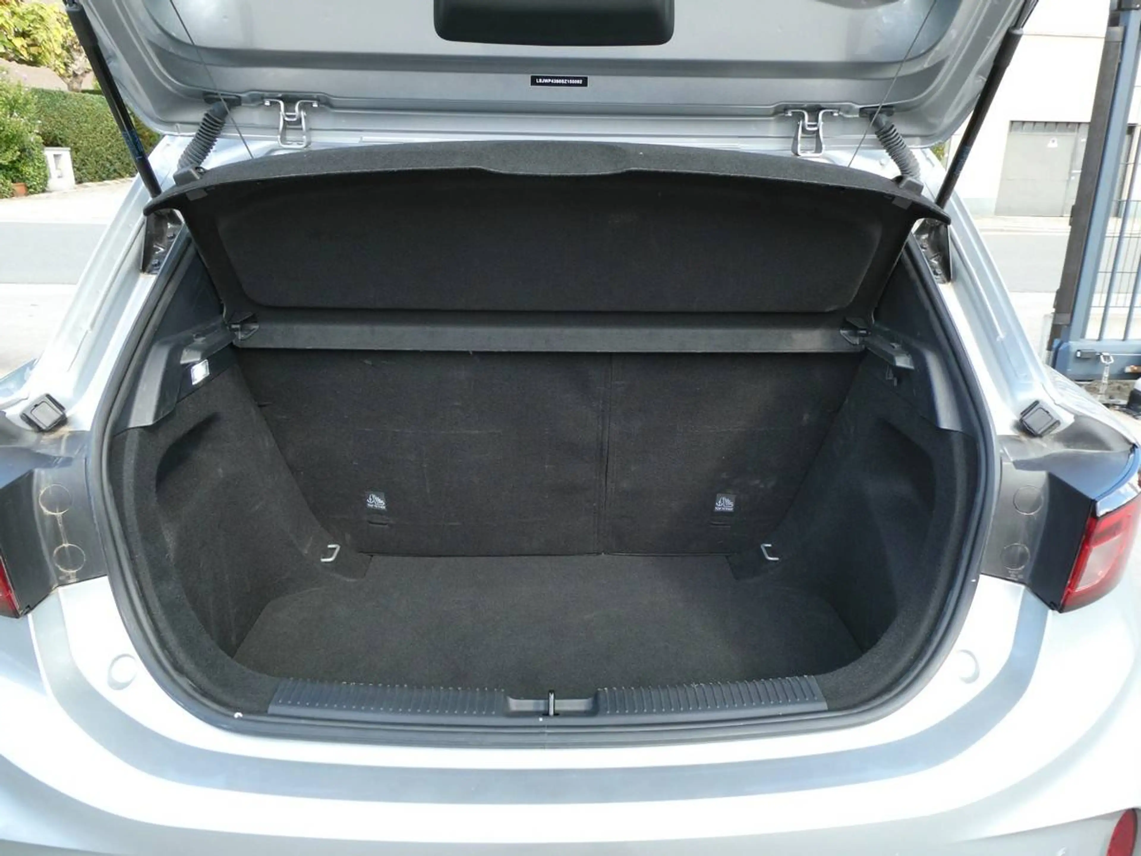 MG MG3 1.5 Hybrid+ 195pk Luxury Luxe 360 Cam BLIS ACC Leder '25 21000km (55092) — photo 13