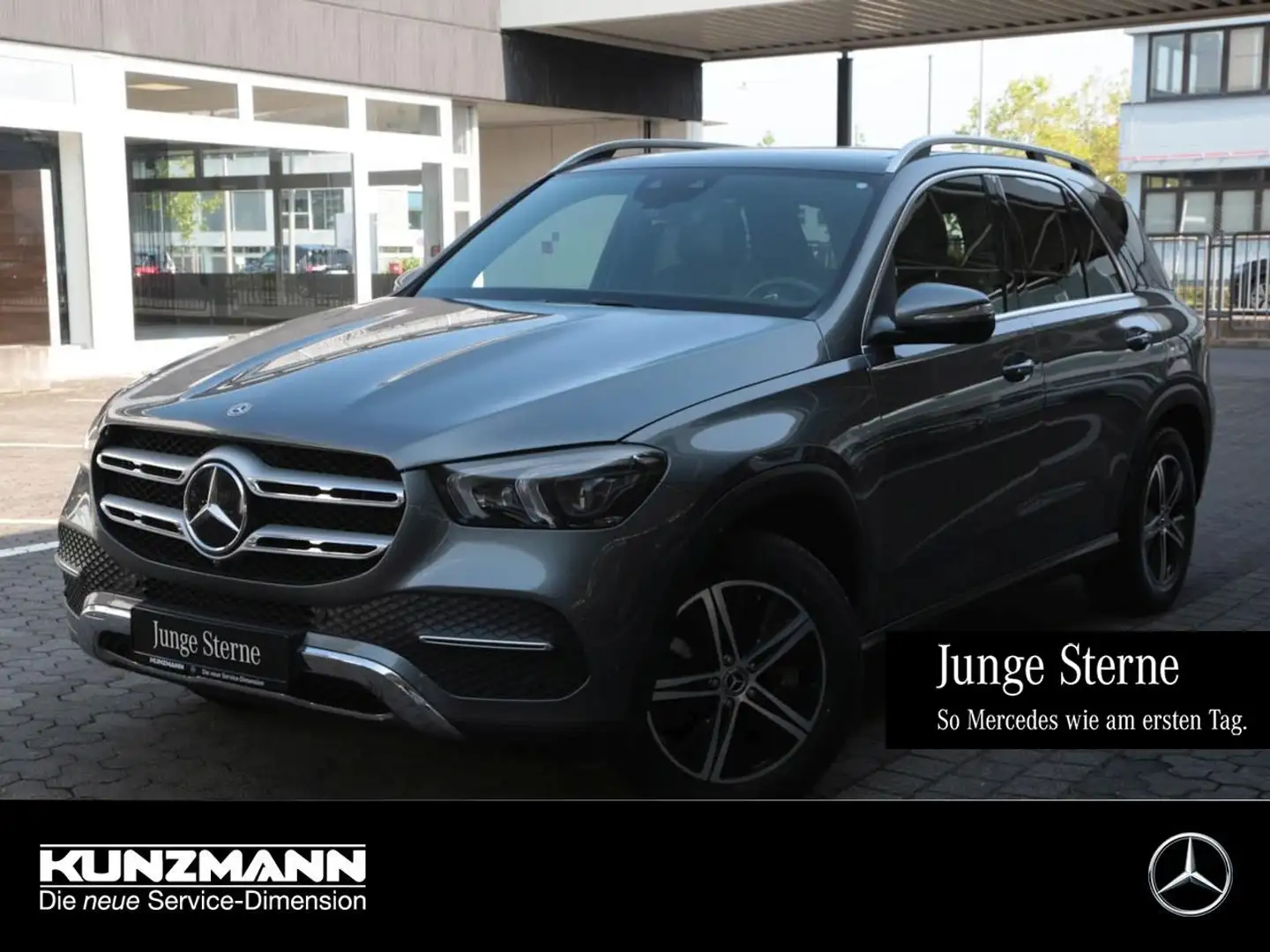 Mercedes-Benz GLE 300 d 4M AMG Panorama Standhzg AHK 360­° Grau - 1