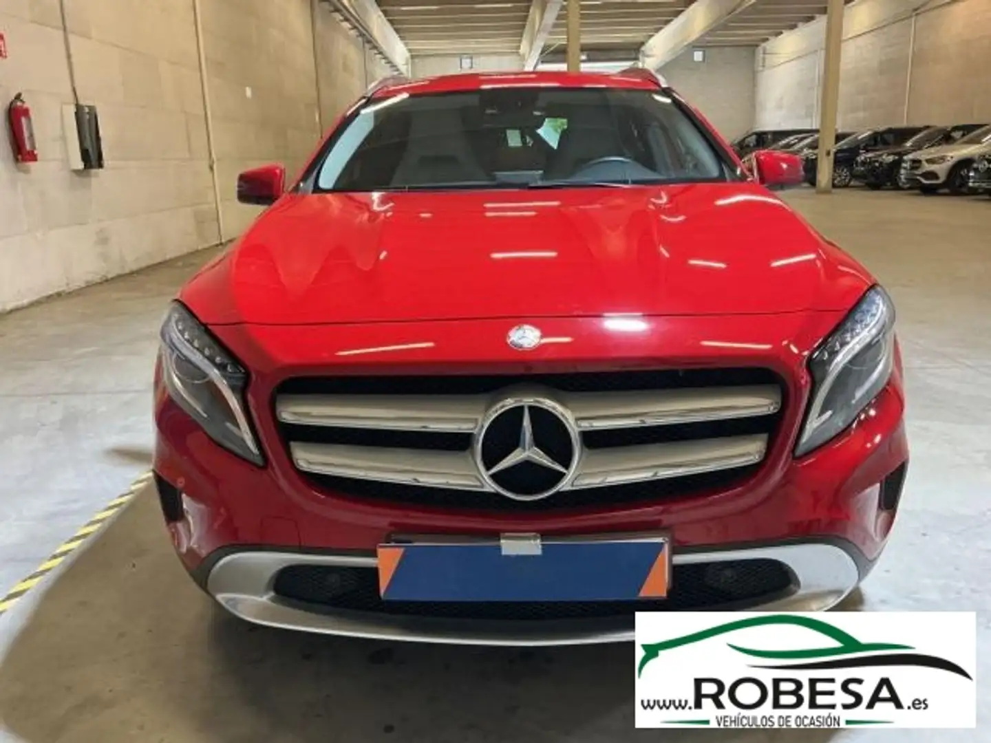 Mercedes-Benz GLA 200 CDI Automatic 4Matic Sport Rouge - 1