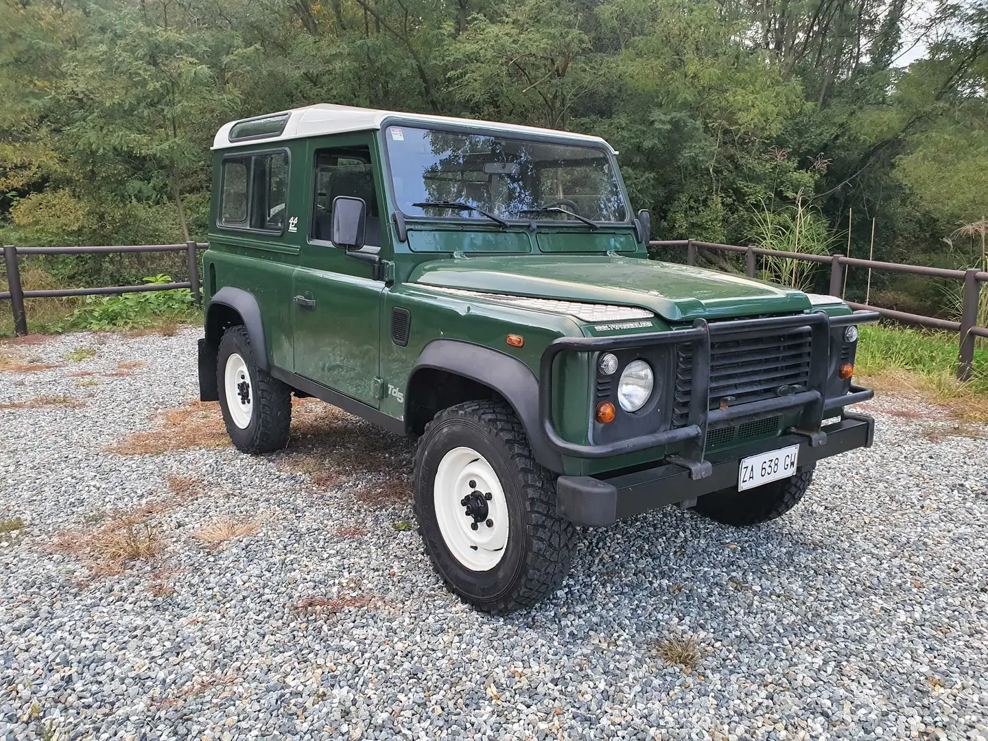 Land Rover Defender Defender 90 2.5 td5 County SW Verde - 1