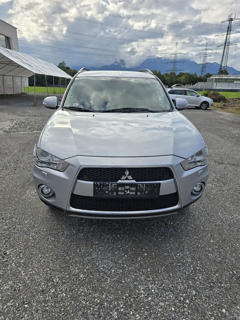 Mitsubishi Outlander 2.2 DI-D 4WD Motion - 1