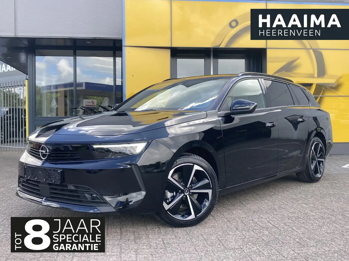 Opel Astra Sports Tourer 1.2 Turbo 145pk Hybrid Business Edit Zwart - 1