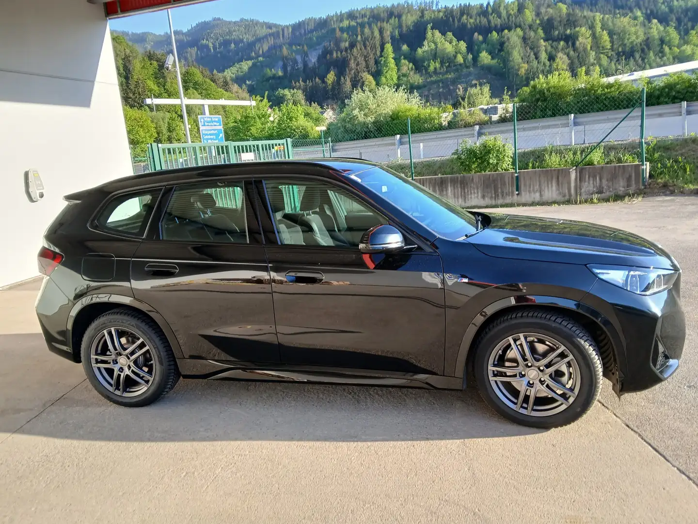 BMW Sonstige BMW x1 xDrive 25e M Sport Schwarz - 2