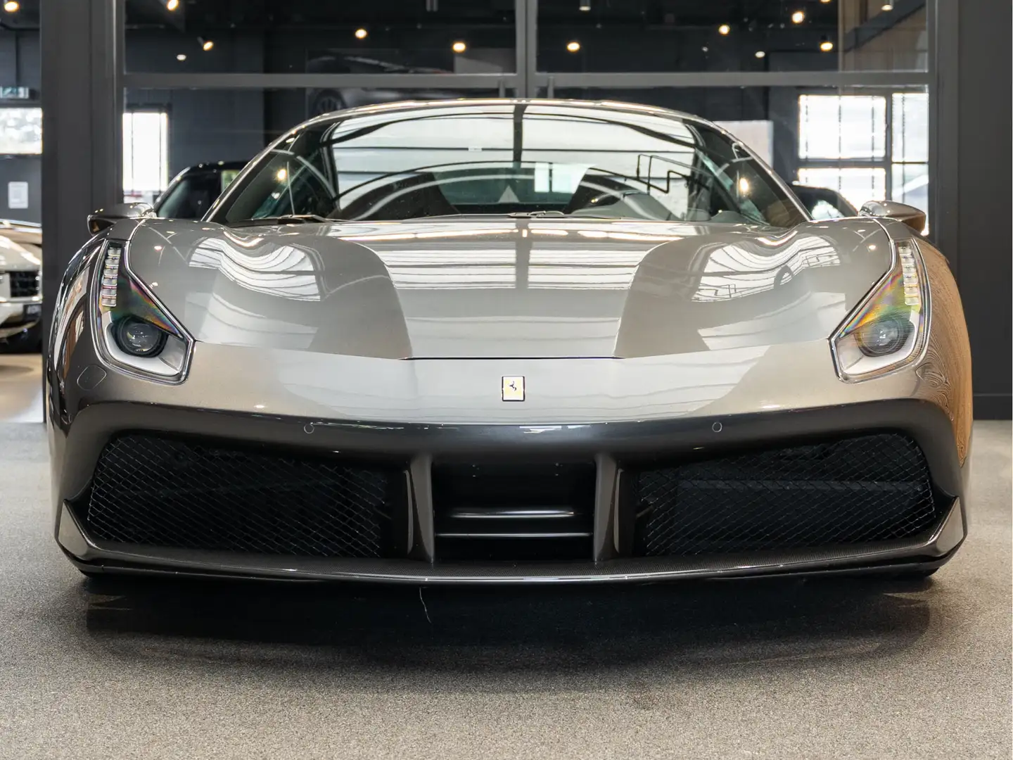 Ferrari 488 3.9 GTB HELE Full Carbon + Seats 3.9 GTB HELE Lift Gris - 2