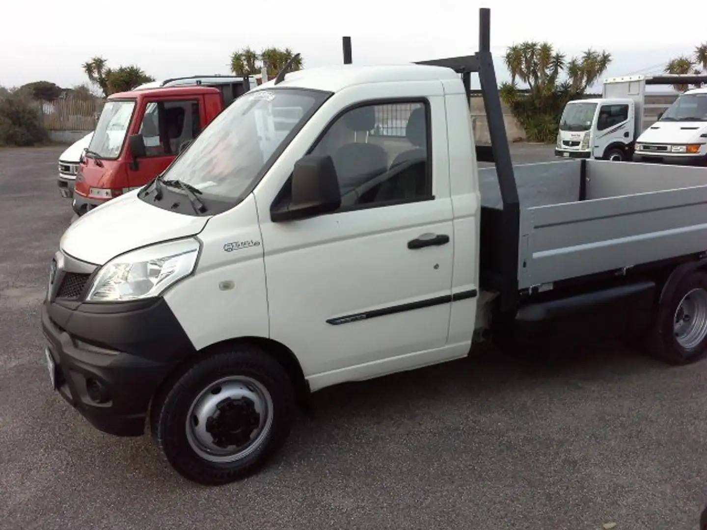Nissan Cabstar 1.5 GPL NP6 MAXXI CASSONE RIBALTABILE GEMELLATO Bianco - 2