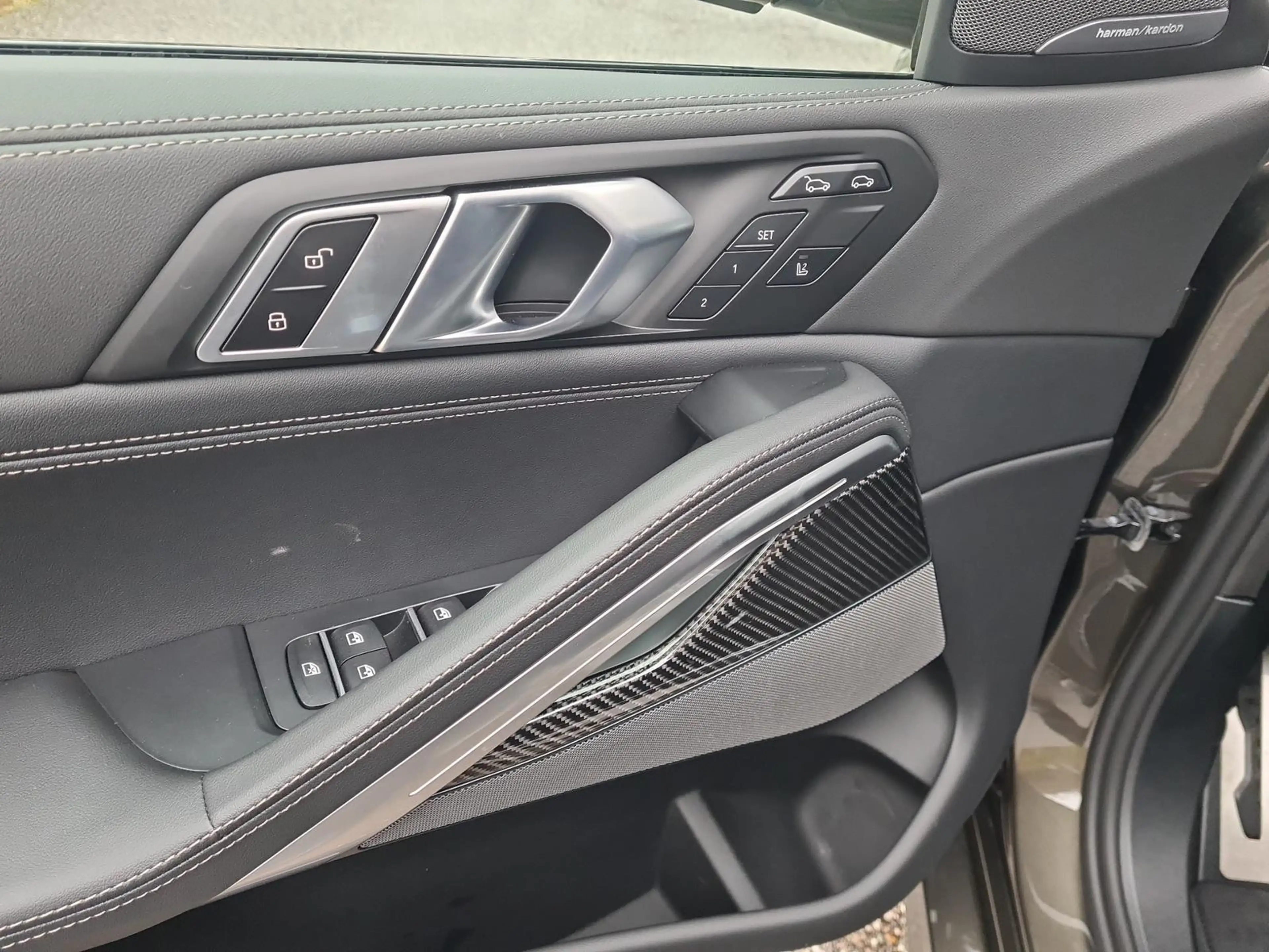 BMW X6 M i DrivAssPro+Innovation+Wärme+Pano+Komfort — photo 14