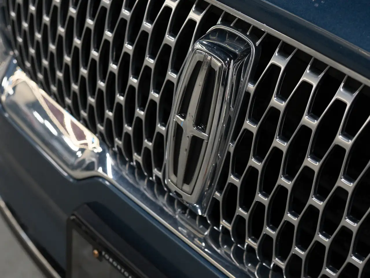Lincoln Aviator снимка Lincoln Aviator