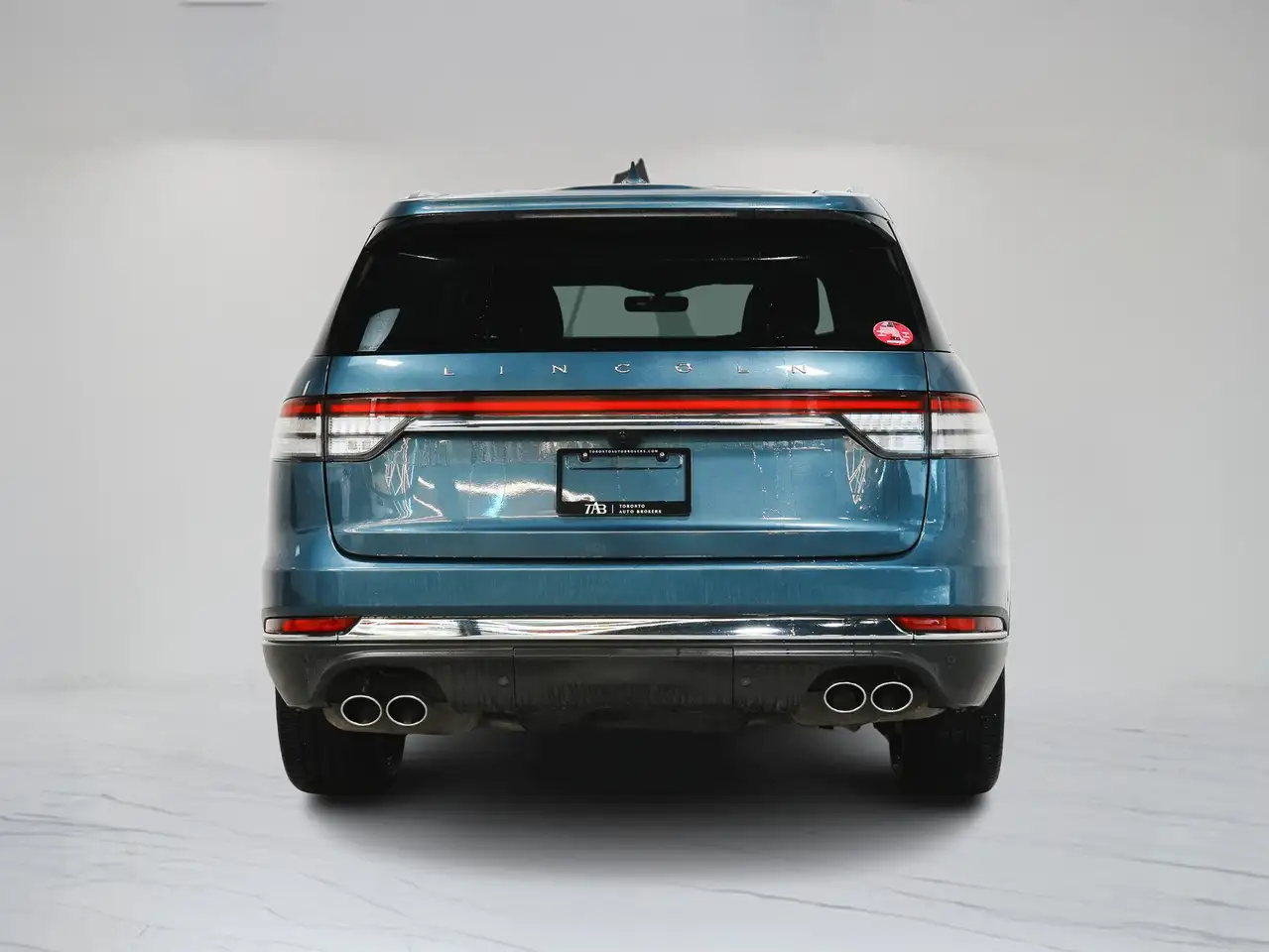 Lincoln Aviator снимка Lincoln Aviator
